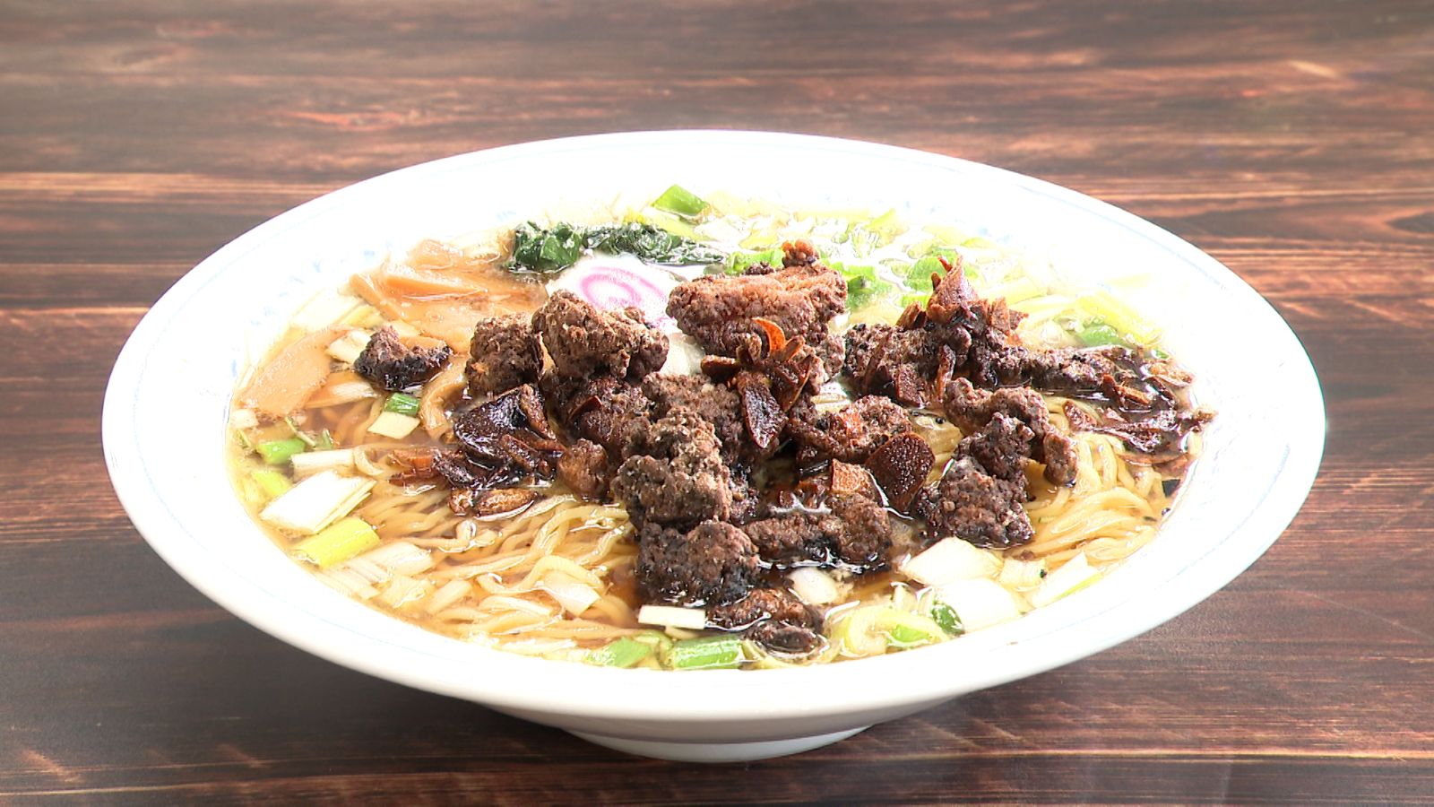 背油ラーメン(900円)の写真
