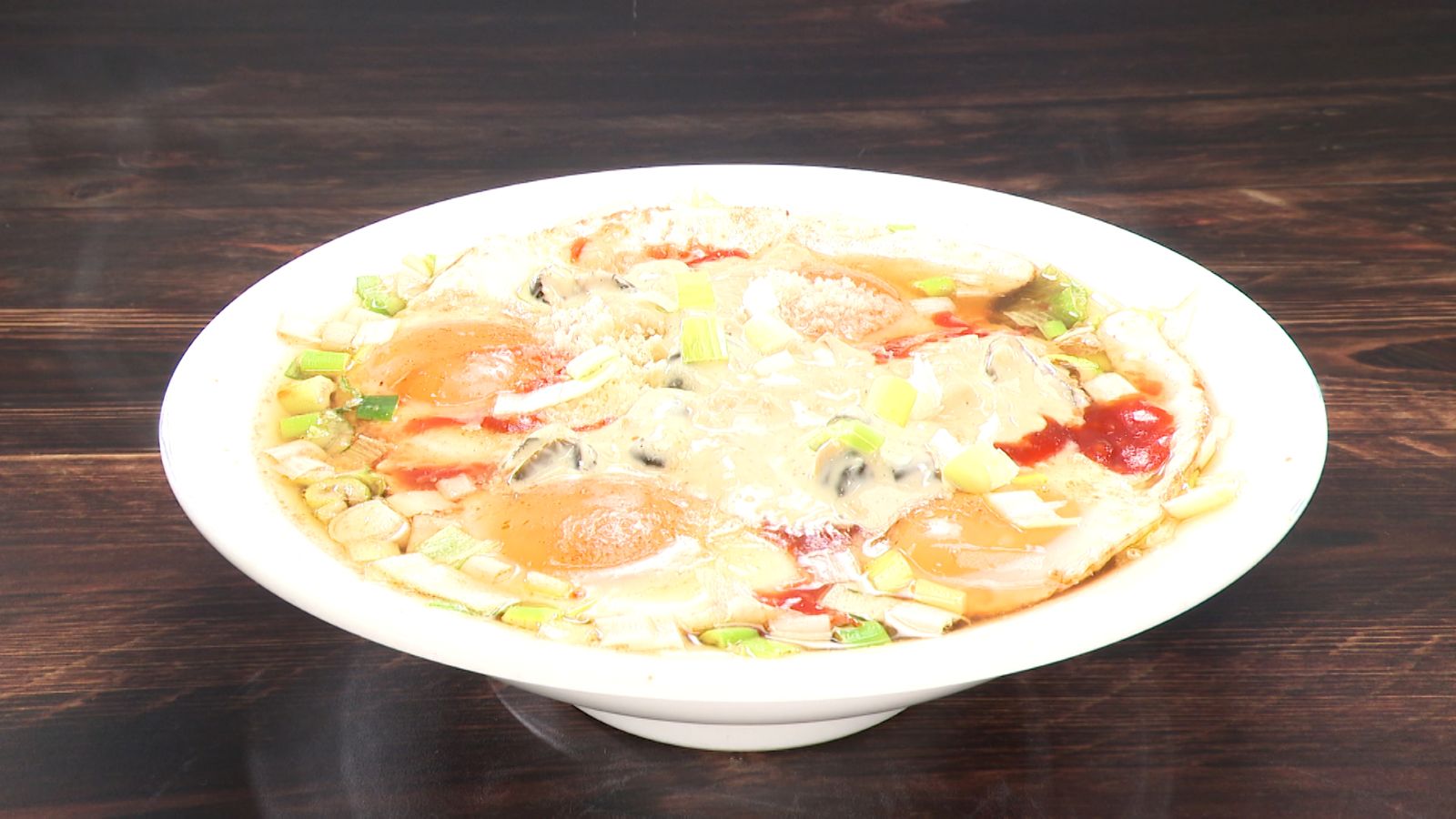 玉卵ラーメン(1,200円 ※限定5食)