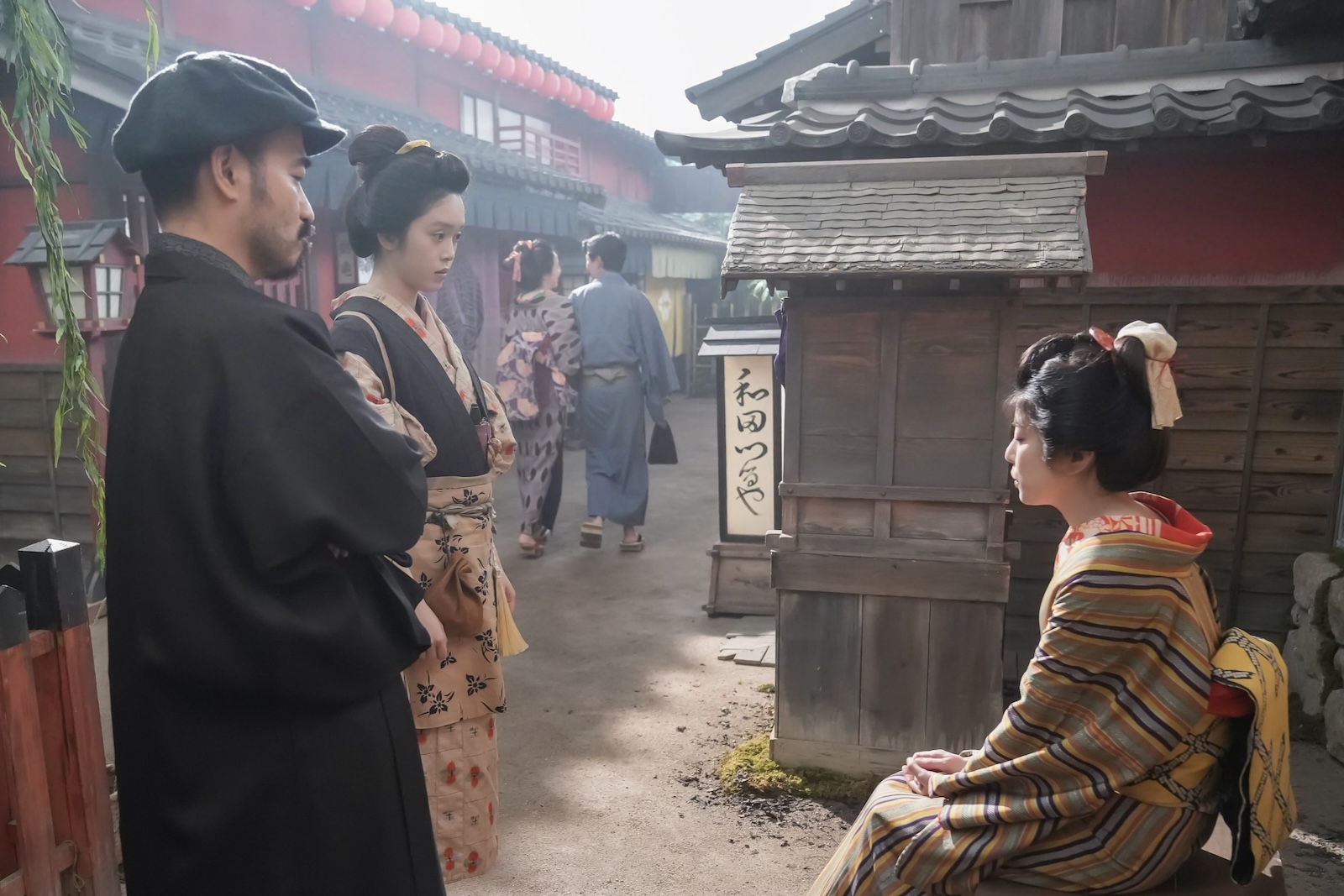 連続テレビ小説『ばけばけ』に出演するさとうほなみ、髙石あかり