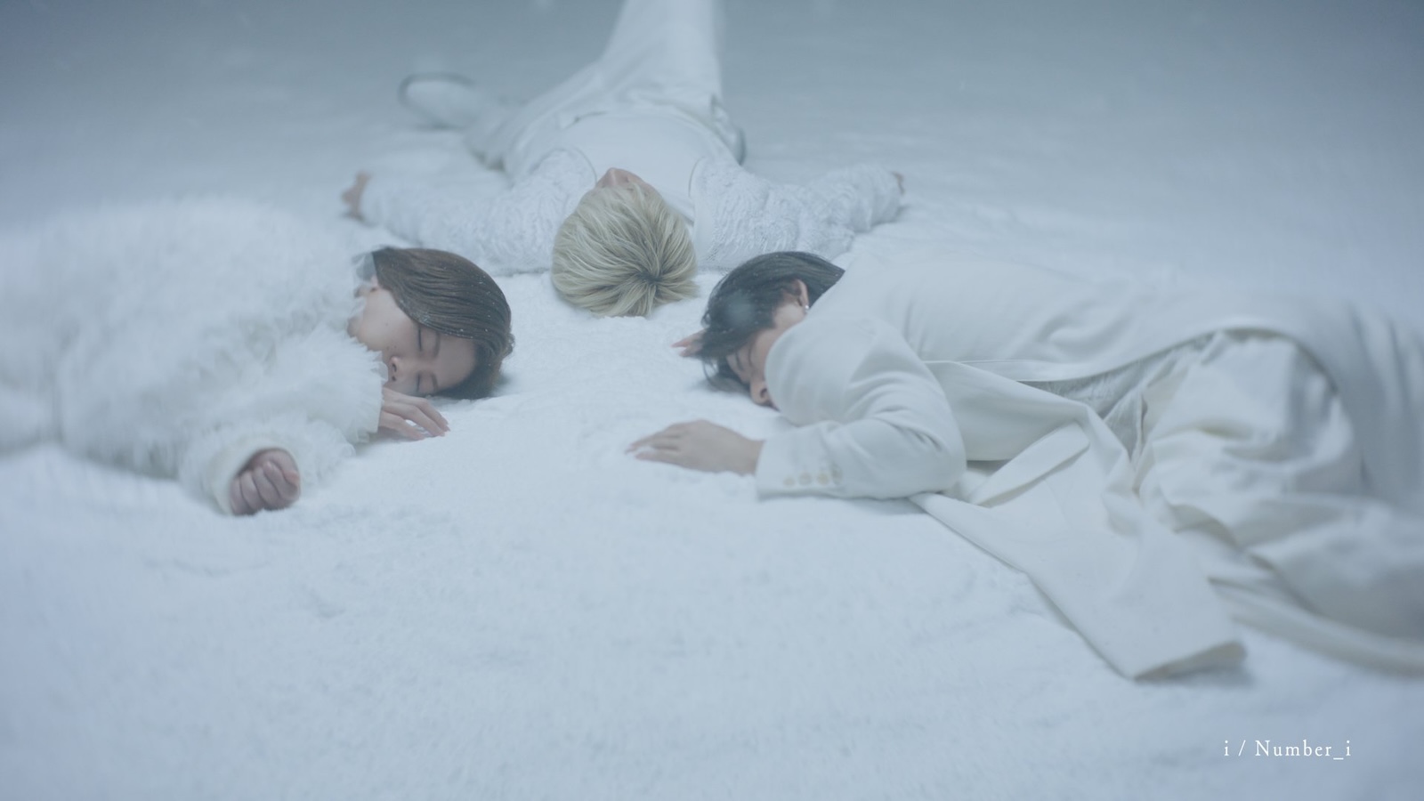 『雪肌精』の新CMに出演するNumber_i