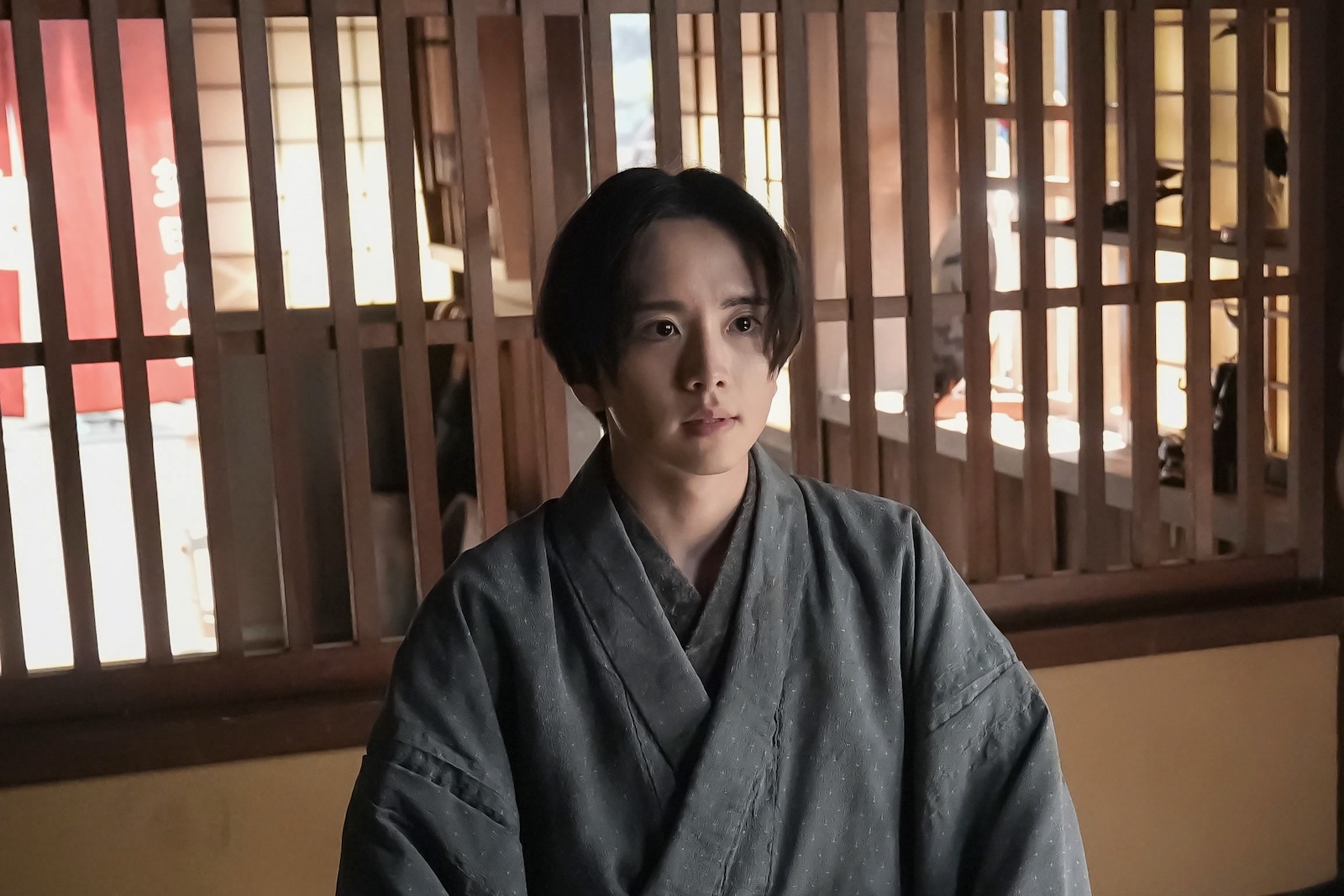 連続テレビ小説『ばけばけ』に出演する板垣李光人