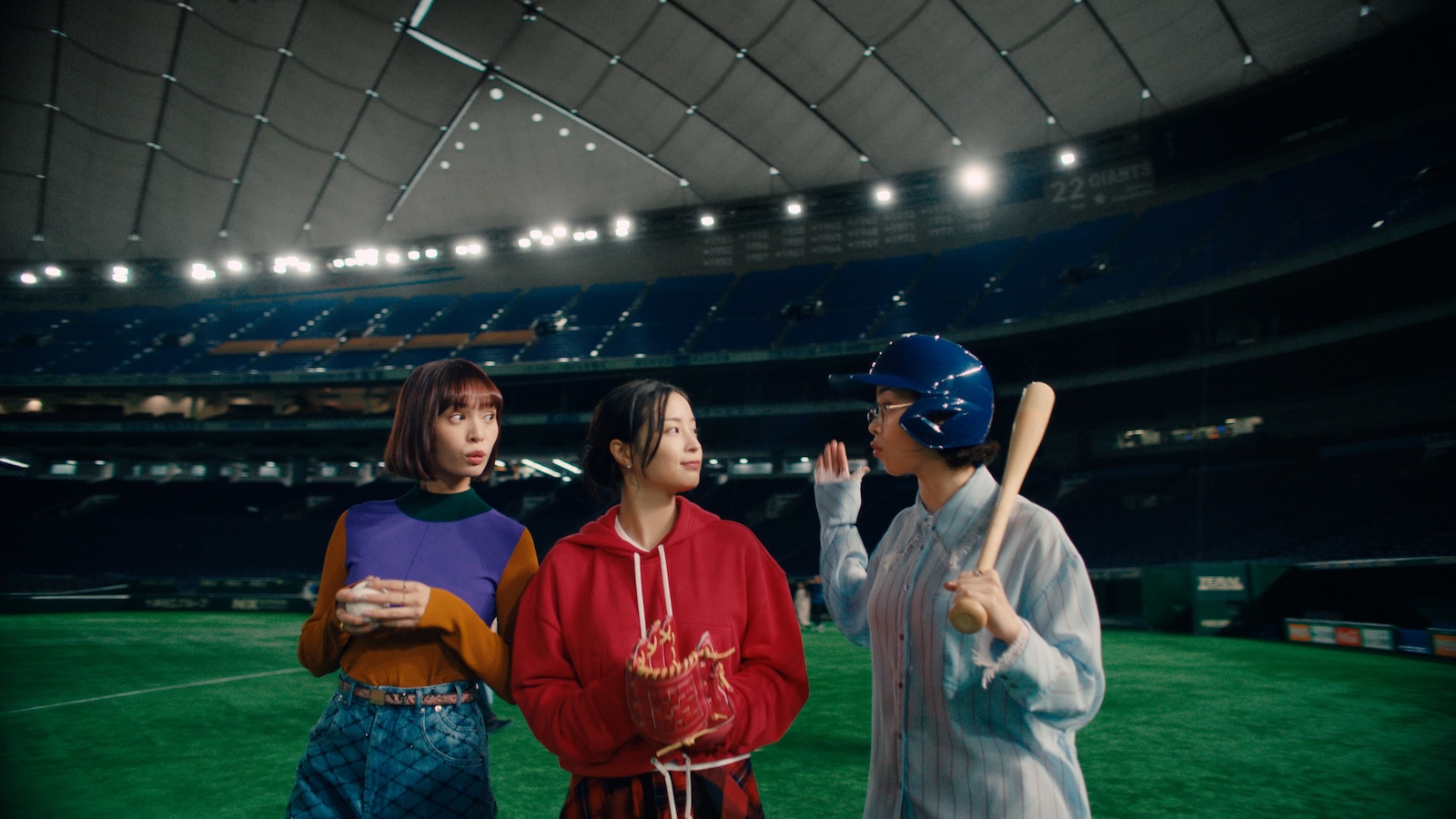 TVCM「三井のすずちゃん 東京ドーム」篇に出演する広瀬すずの写真