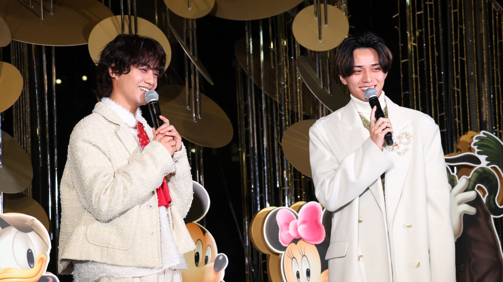 Celebration Treeの点灯式に登壇したKing & Prince