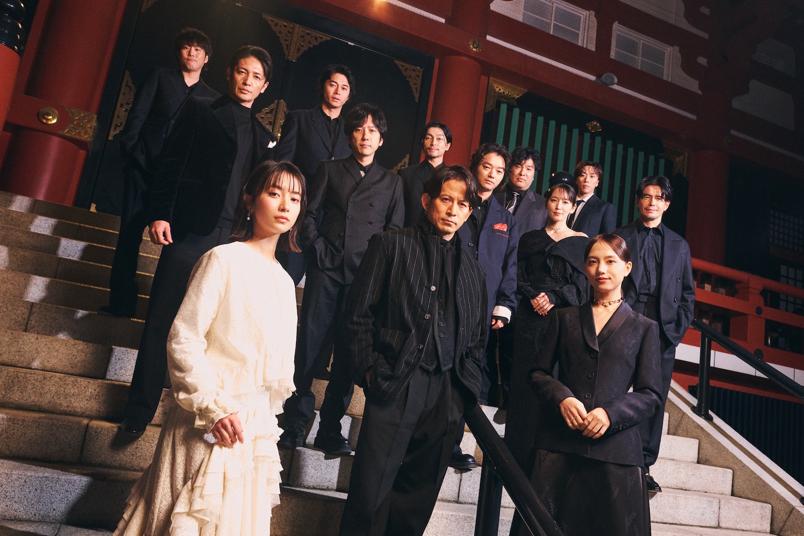 Netflixシリーズ『イクサガミ』に出演している岡田准一、藤﨑ゆみあ、清原果耶、東出昌大、染谷将太、早乙女太一、遠藤雄弥、岡崎体育、中島歩、吉岡里帆、二宮和也、玉木宏、伊藤英明