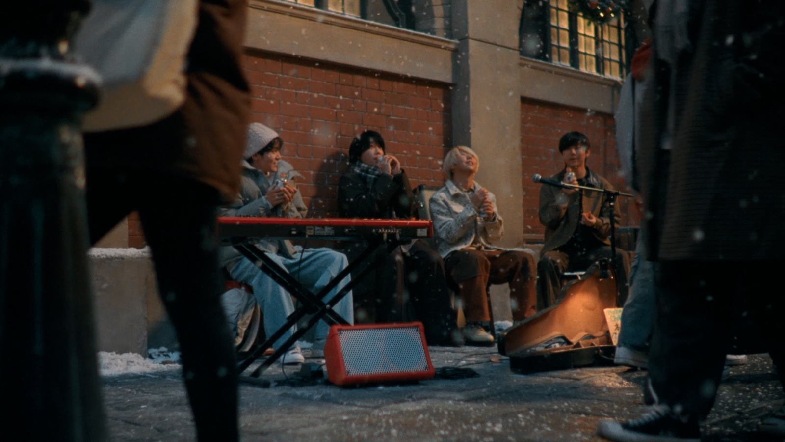 「キリン 午後の紅茶」の新CMに出演するSnow Man・目黒蓮、Mrs. GREEN APPLE