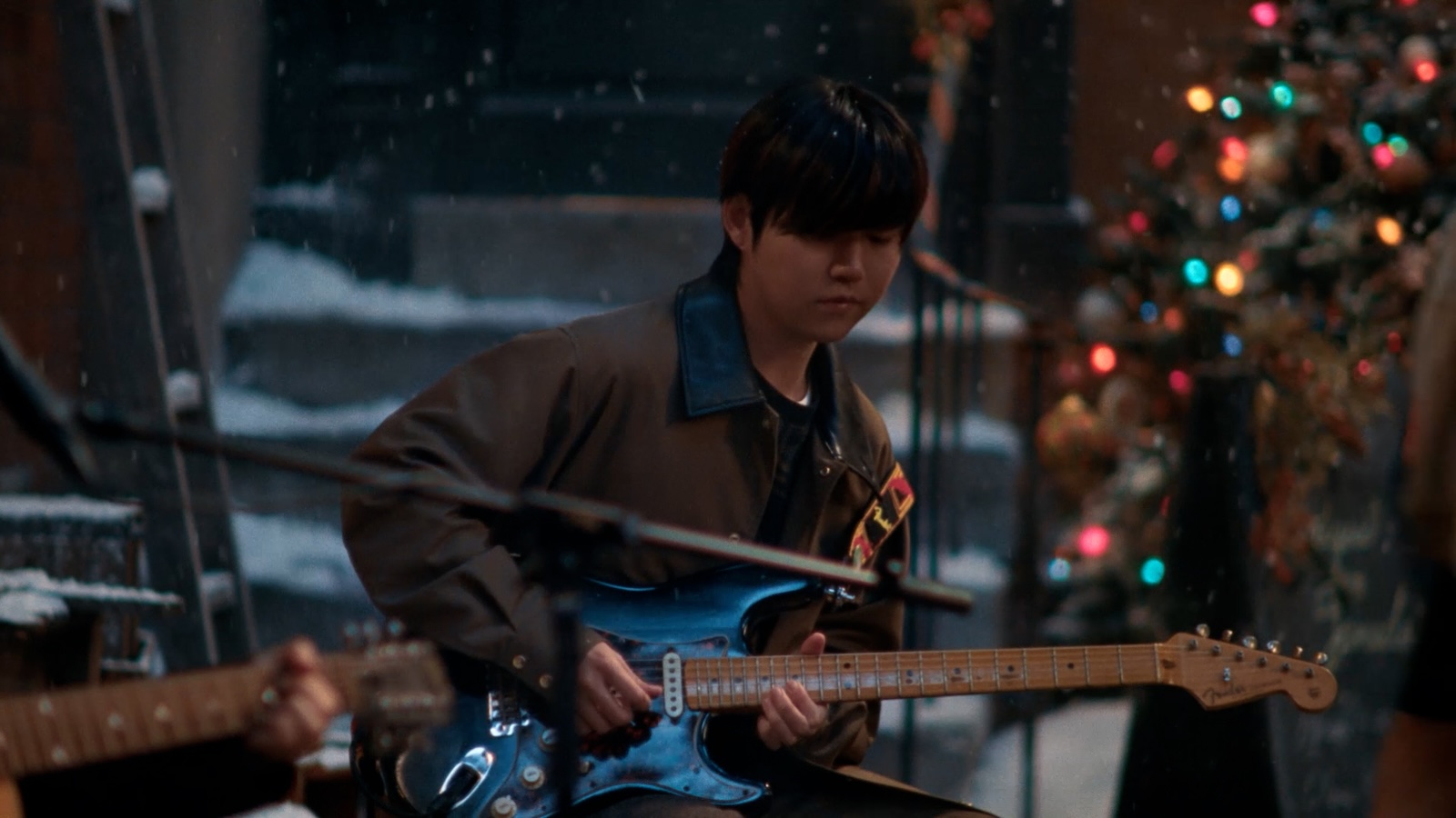 「キリン 午後の紅茶」の新CMに出演するMrs. GREEN APPLE