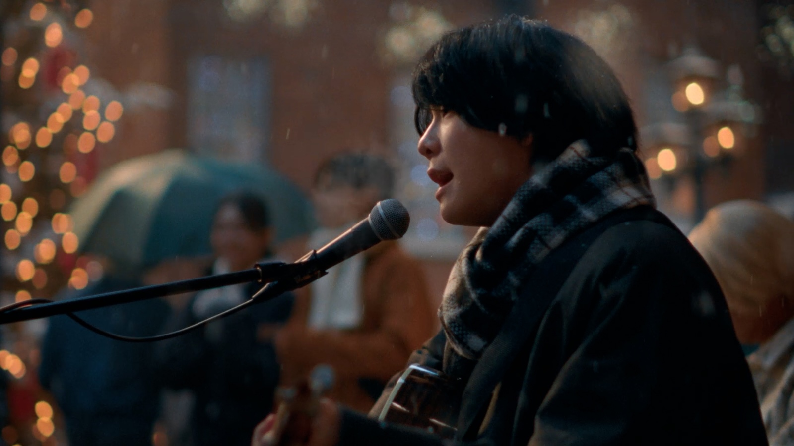 「キリン 午後の紅茶」の新CMに出演するMrs. GREEN APPLE