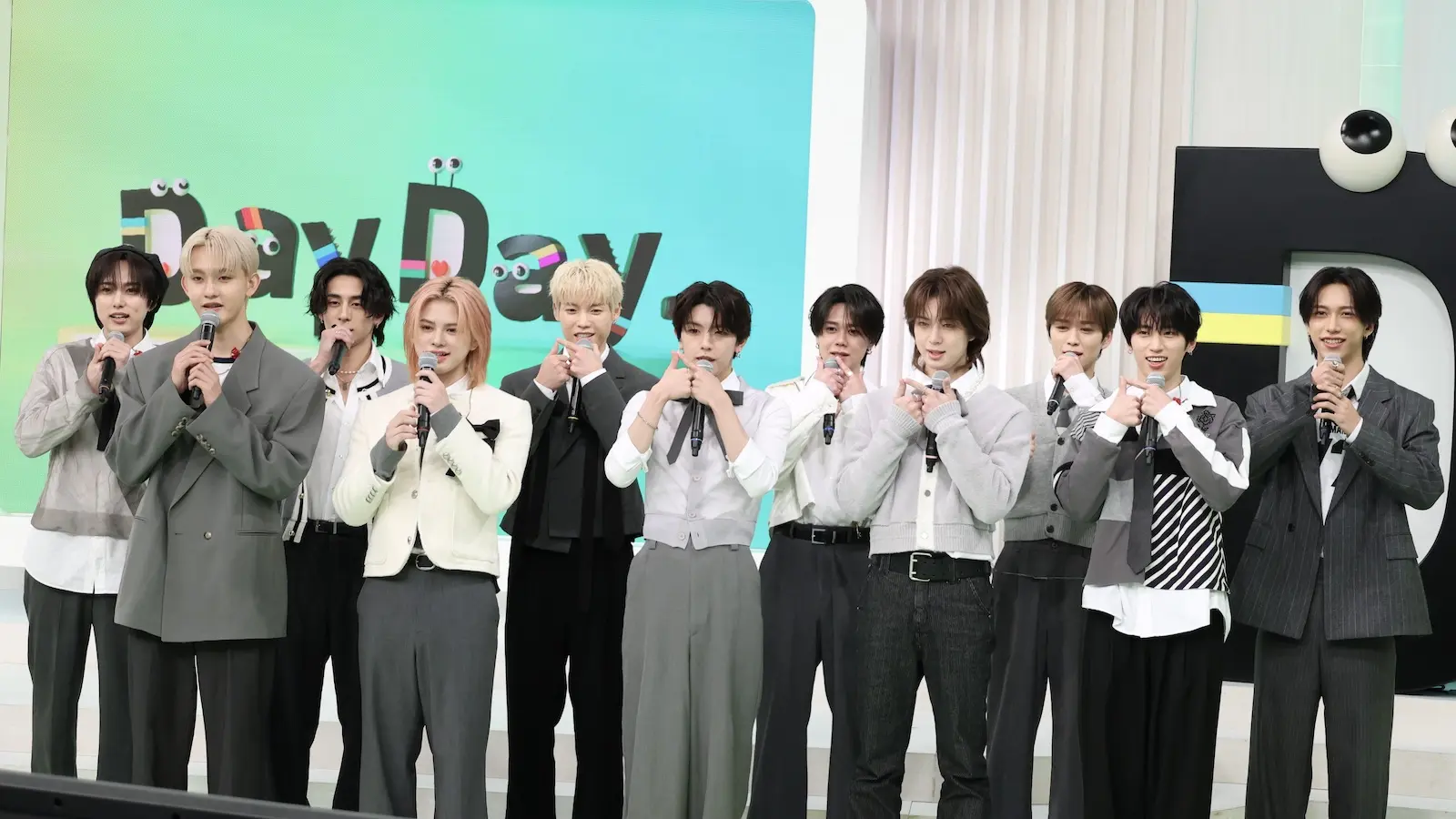 INI 生放送中に寝顔&プライベート公開！“6分でトレンド1位企画”難度