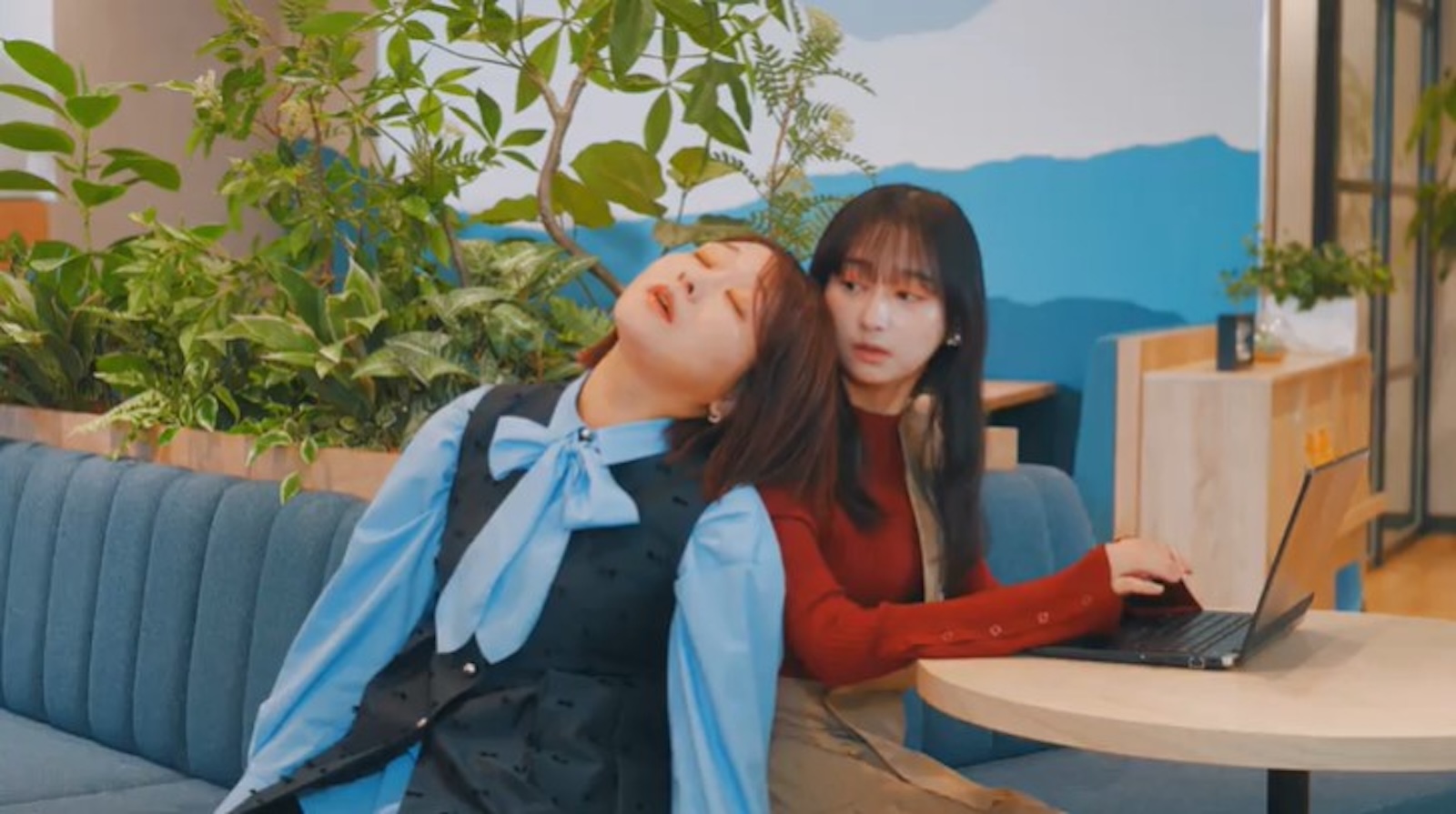 吉住、影山優佳の写真