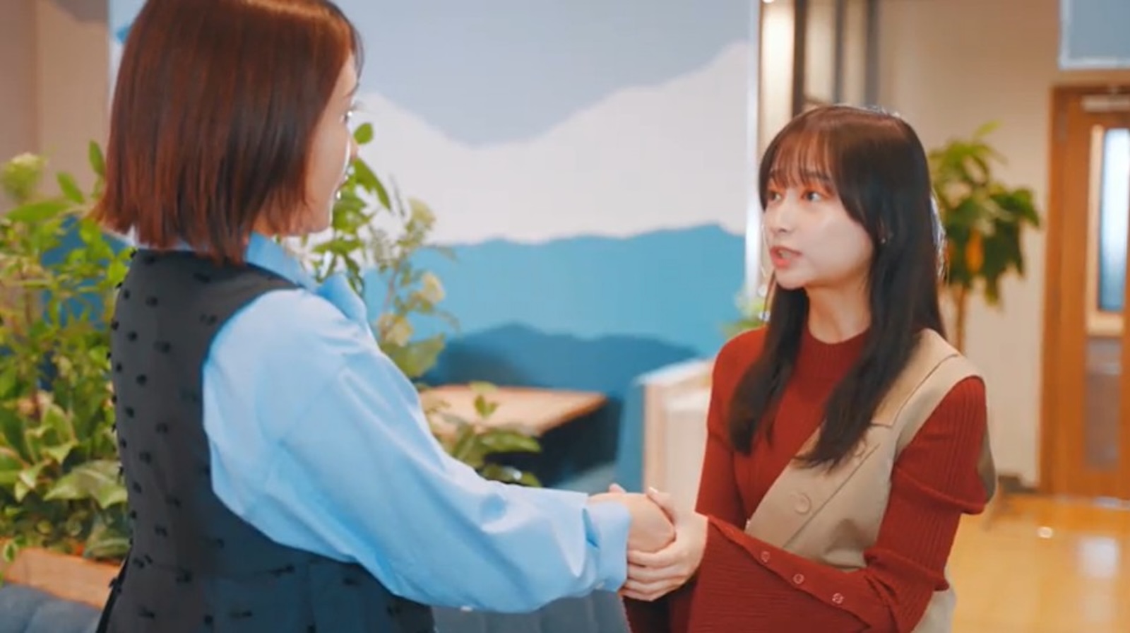 吉住、影山優佳の写真