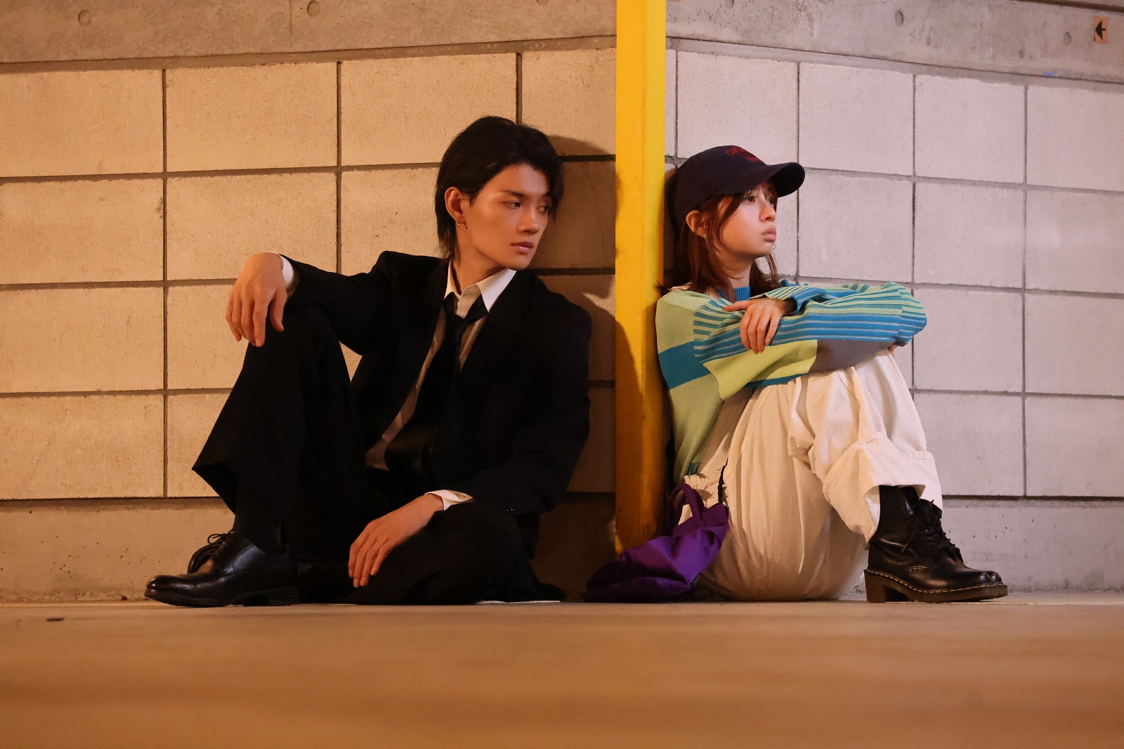 桜田ひよりと佐野勇斗の写真