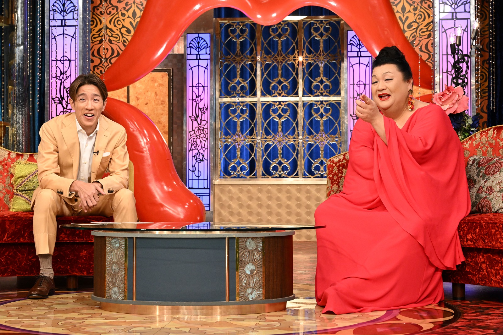 SUPER EIGHTの村上信五とマツコ・デラックスの写真