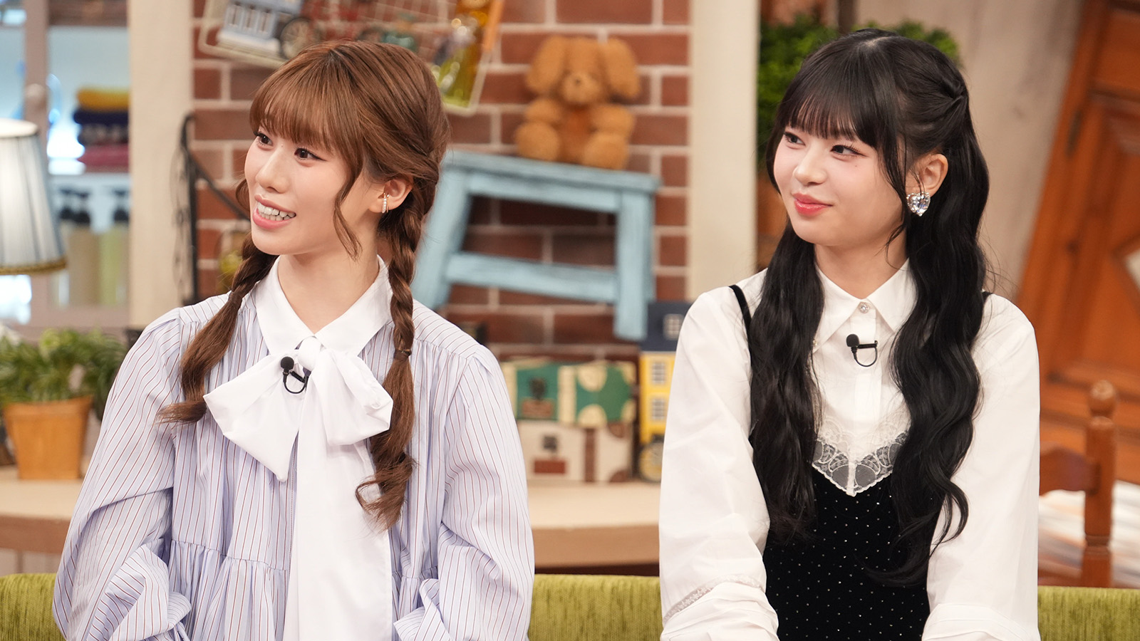 ME:IのAYANEとRINONの写真