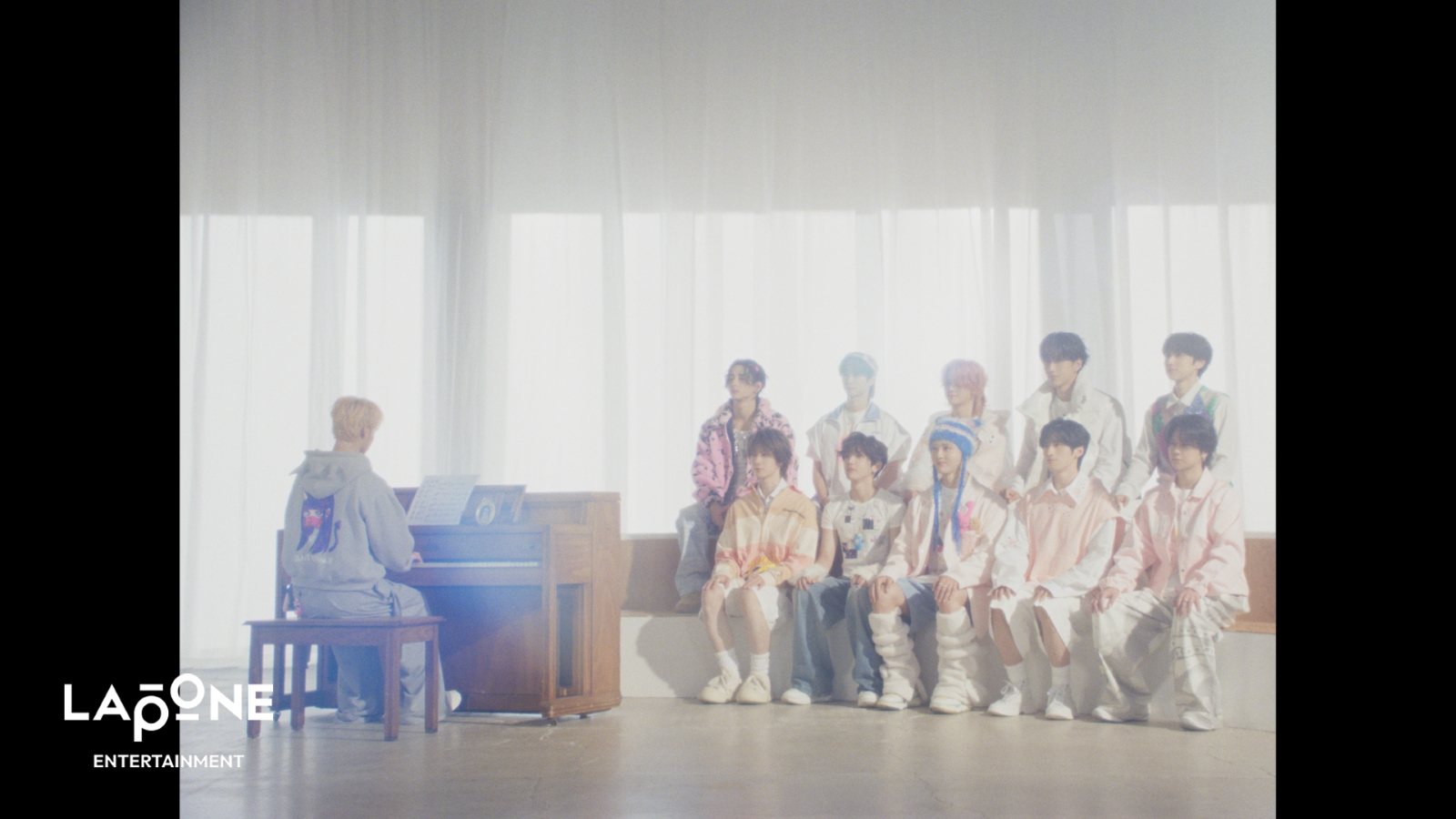 INI 『U MINE』ジャケット写真