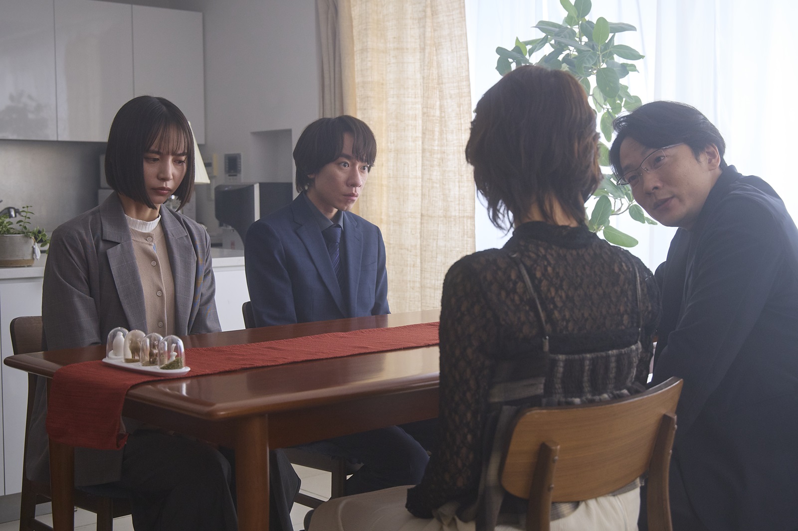 井桁弘恵、落合モトキらの写真