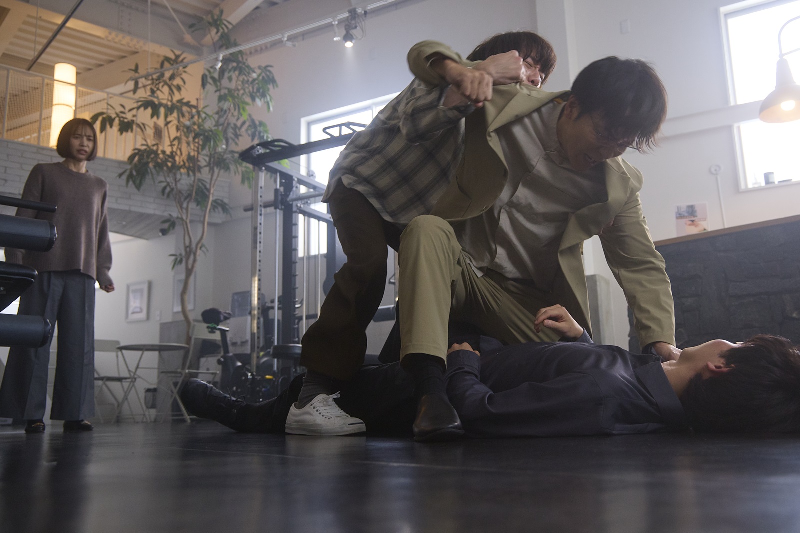 井桁弘恵らの写真