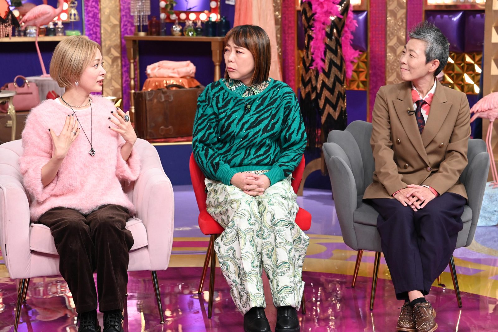 市井沙耶香、椿鬼奴、高尾先生の写真