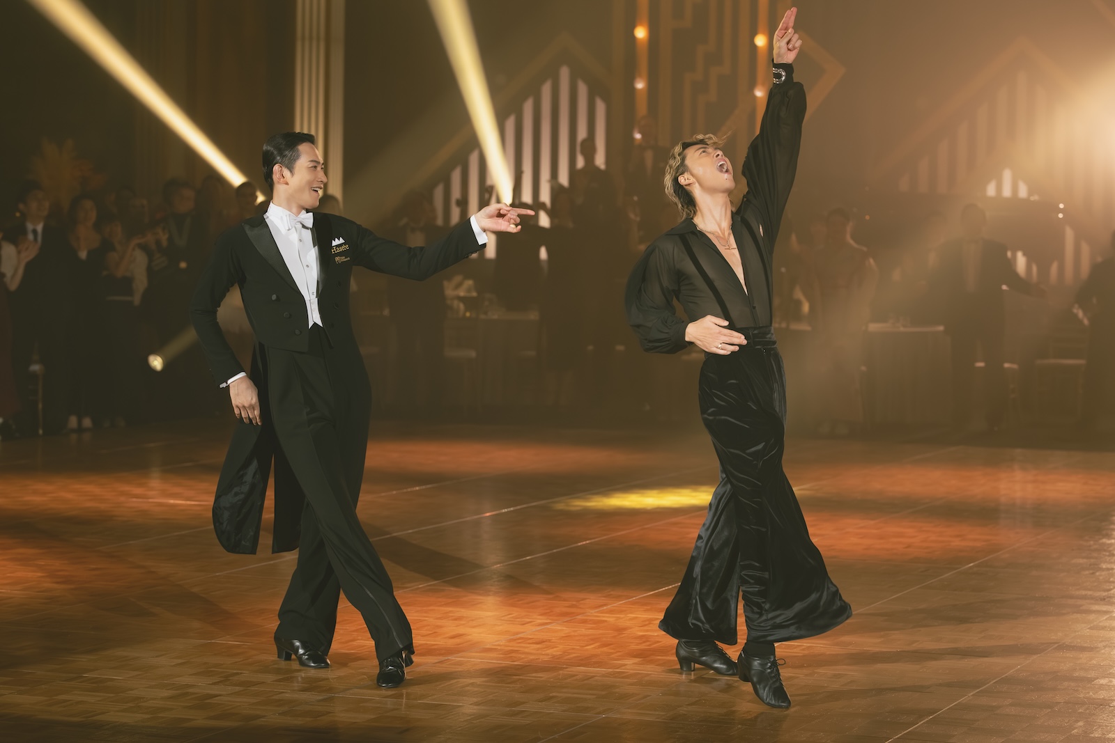 Netflix映画『10DANCE』に出演する竹内涼真、町田啓太