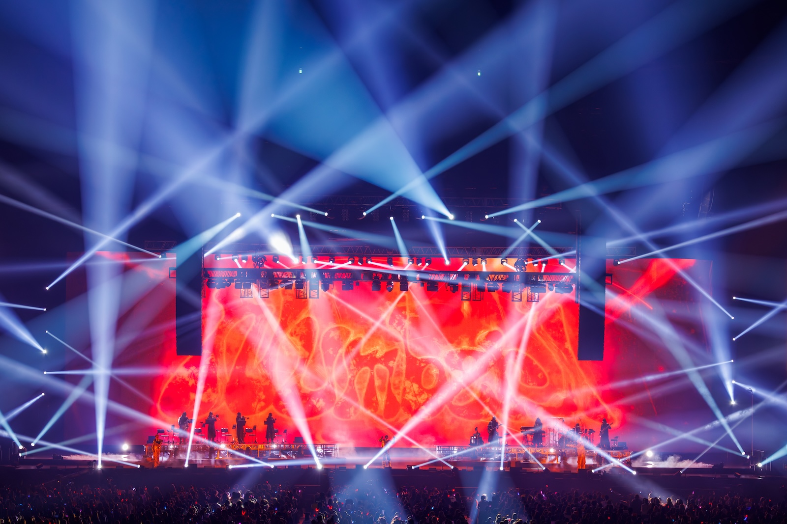 平野紫耀、神宮寺勇太、岸優太からなるNumber_iの全国ライブツアー『Number_i LIVE TOUR 2025 No.Ⅱ』