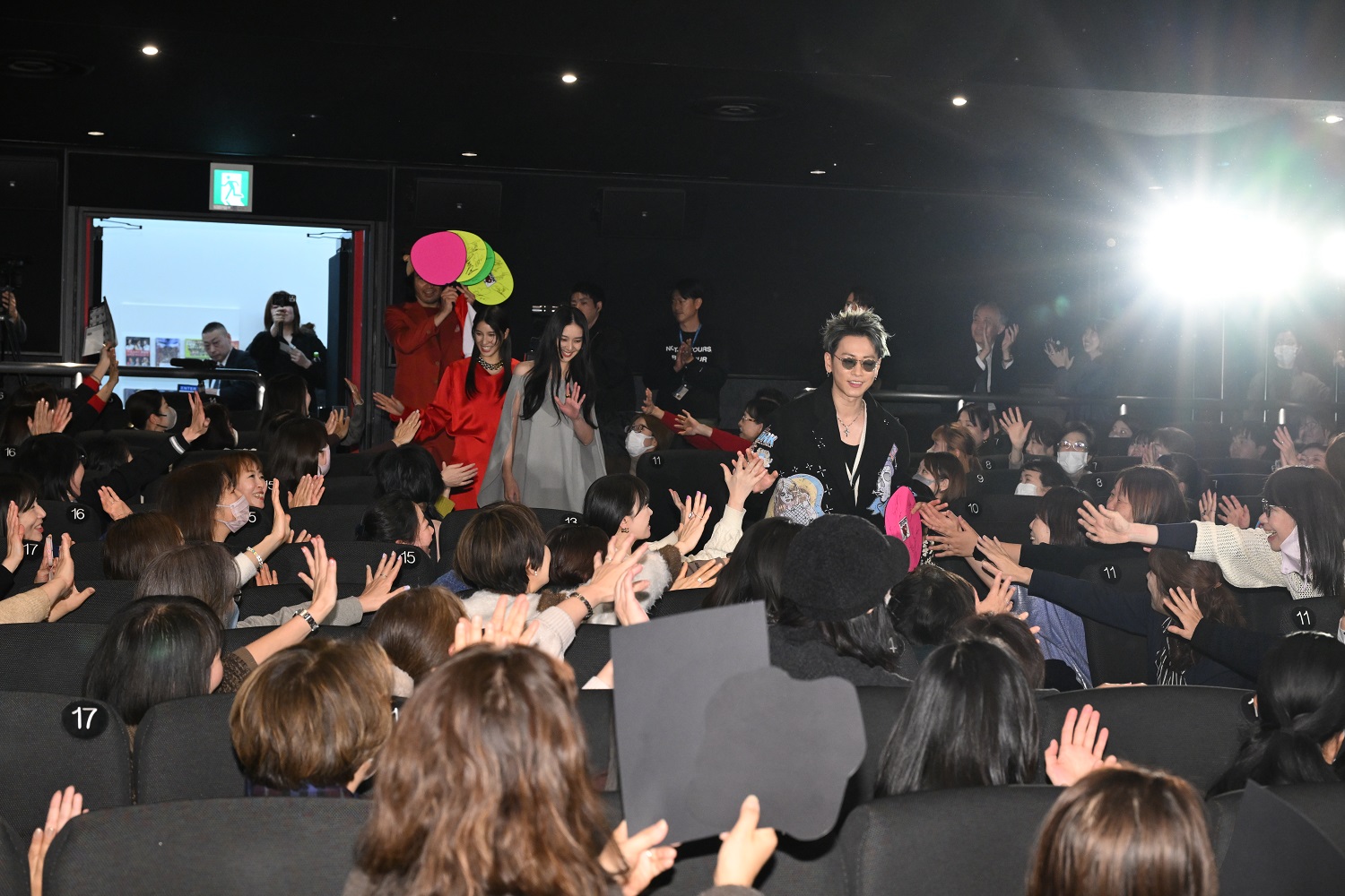 「ワーナー・ブラザース映画ファンフェスティバル」映画『るろうに剣心』舞台挨拶に登壇した佐藤健、武井咲、青木崇高、土屋太鳳