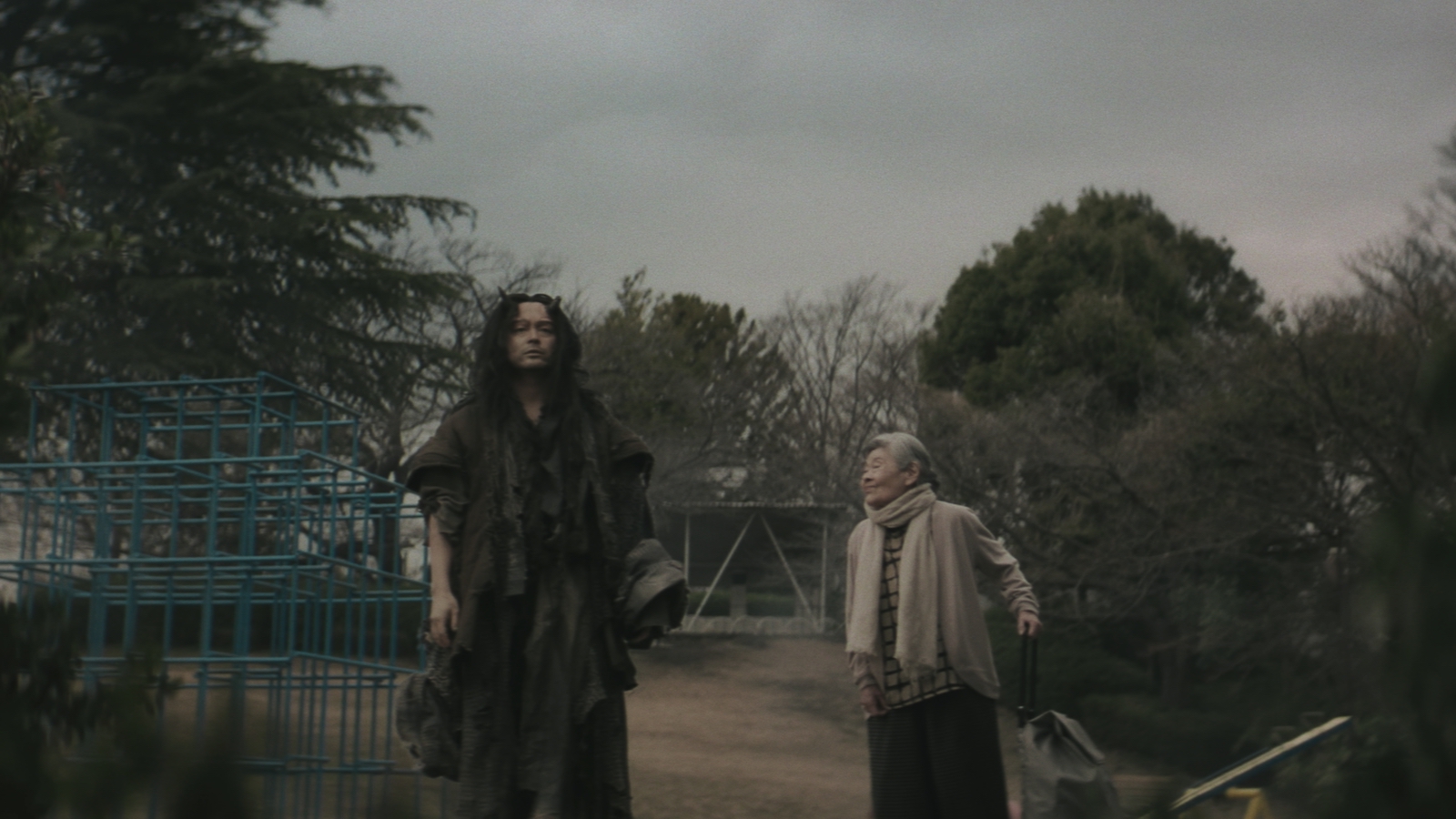 山田孝之、大方斐紗子の写真