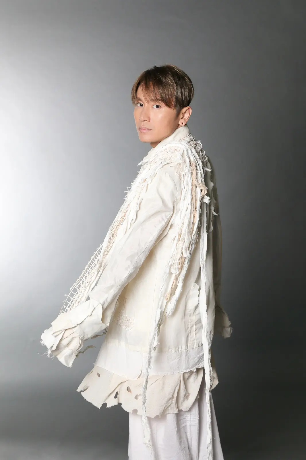 安田章大主演…チケット即完『愛の乞食』『アリババ』幻のテント公演が