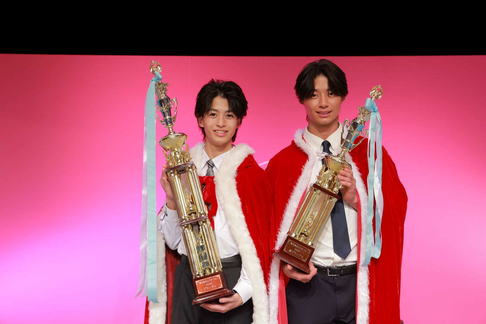 左:グランプリ受賞・楢﨑さん、右:準グランプリ受賞・榎田さん