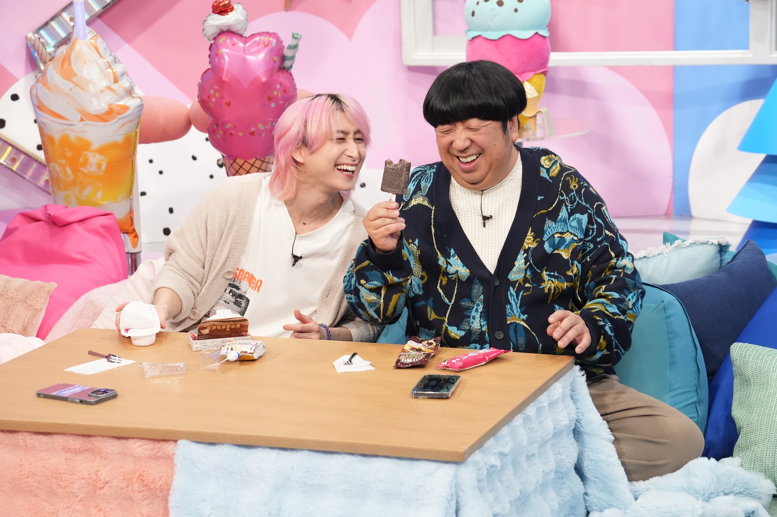 Snow Man・佐久間大介、バナナマン・日村勇紀の写真