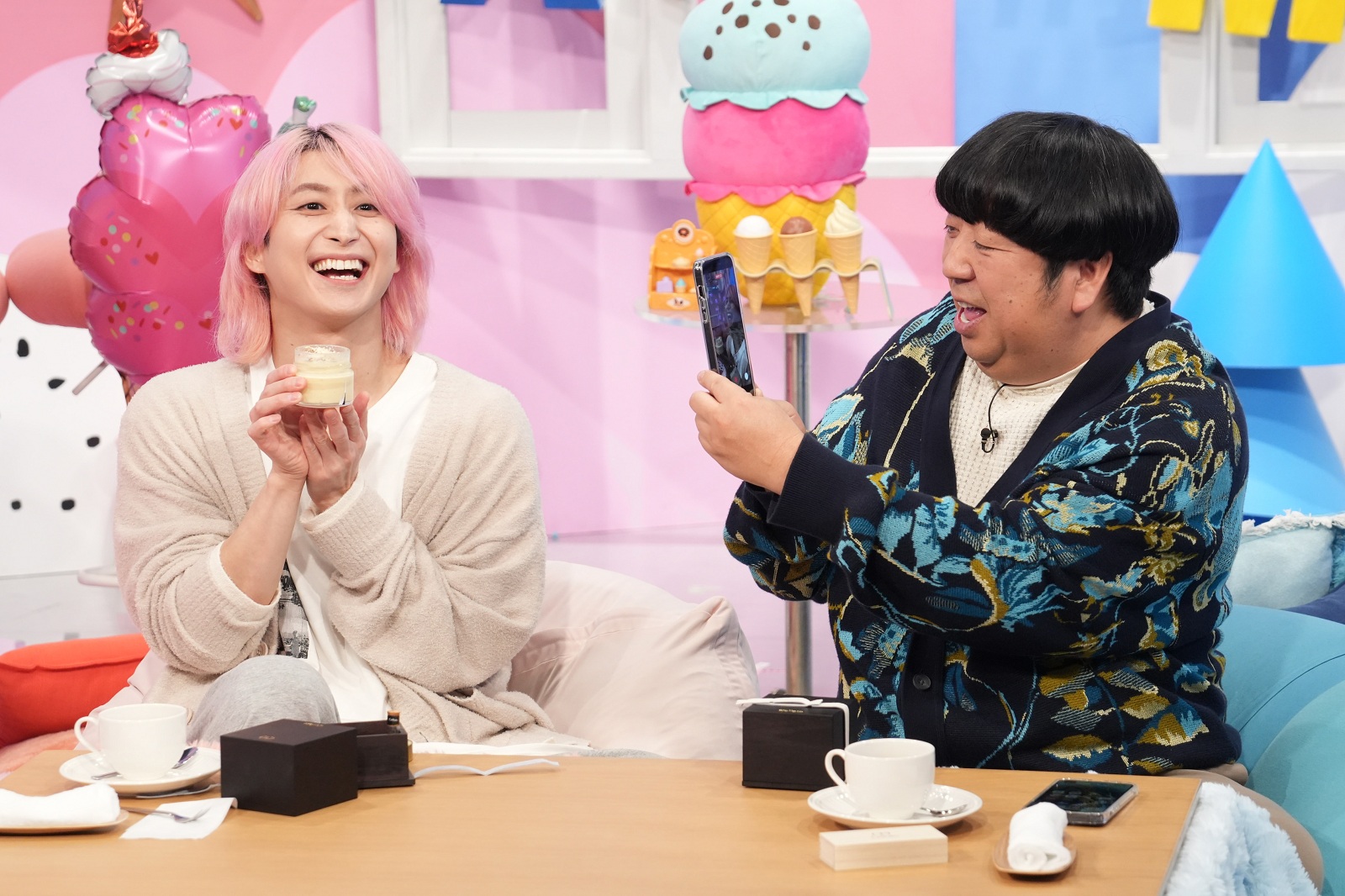 Snow Man・佐久間大介、バナナマン・日村勇紀の写真