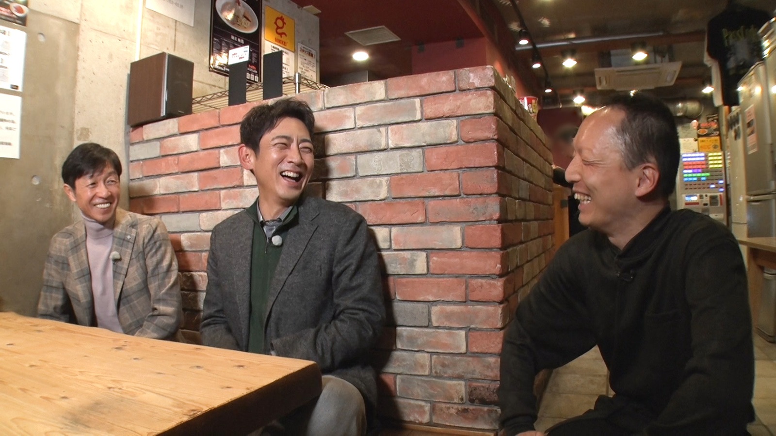 小泉孝太郎らの写真