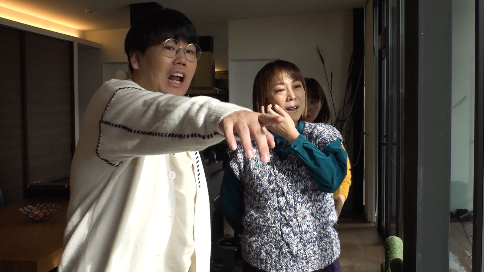 椿鬼奴と蛙亭・中野周平の写真