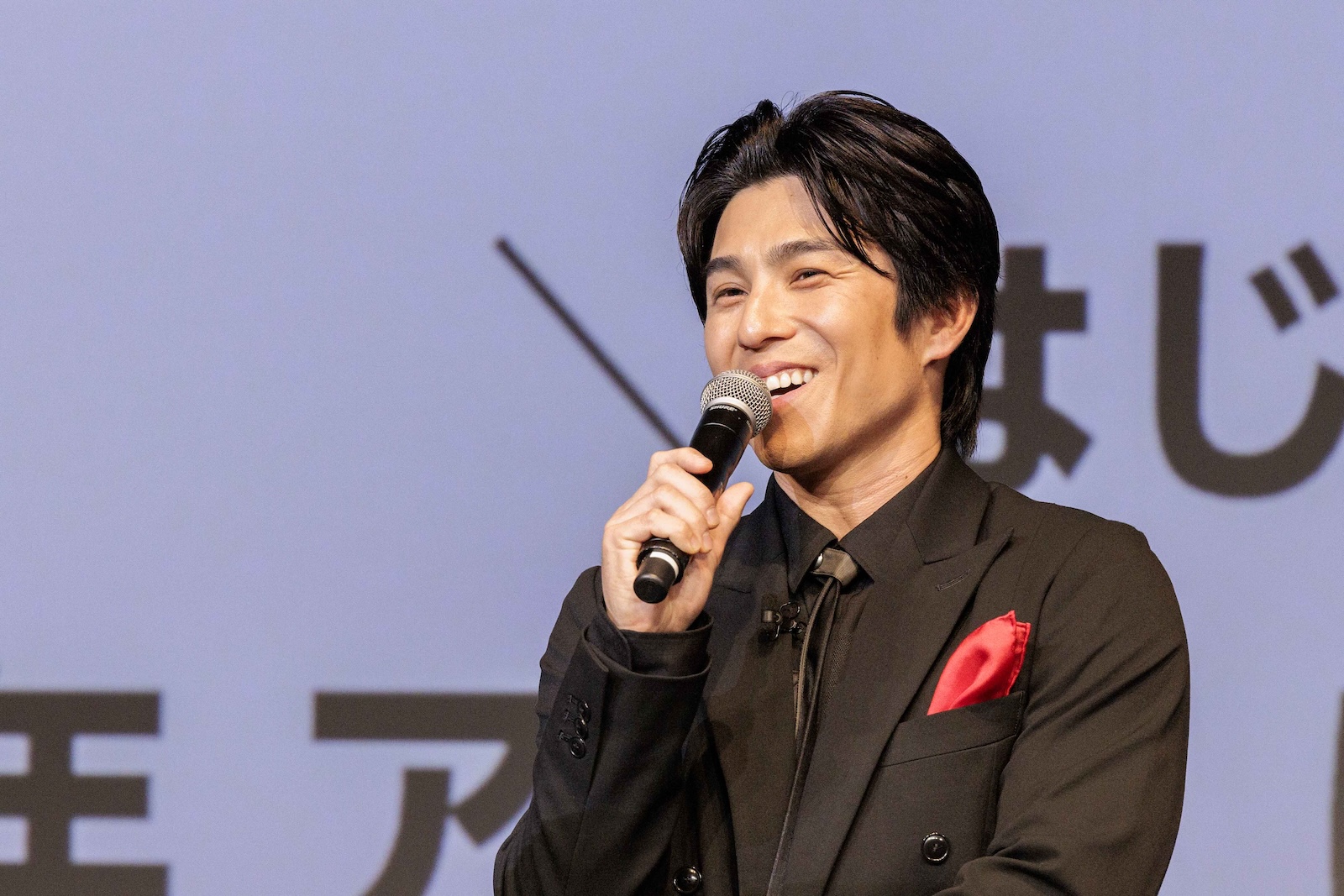 中尾明慶の写真