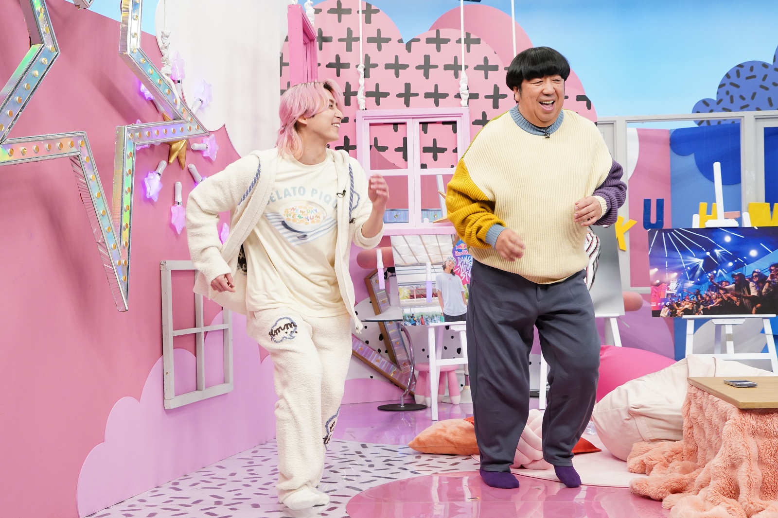 Snow Man・佐久間大介、バナナマン・日村勇紀の写真