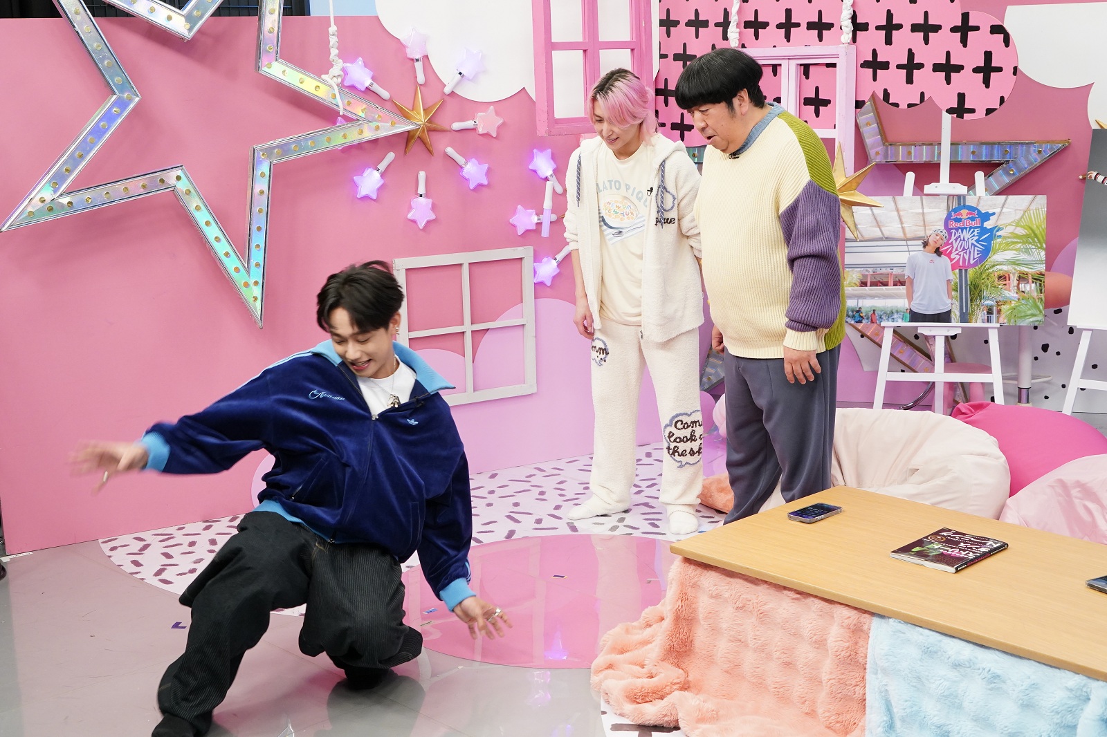 Snow Man・佐久間大介、バナナマン・日村勇紀らの写真