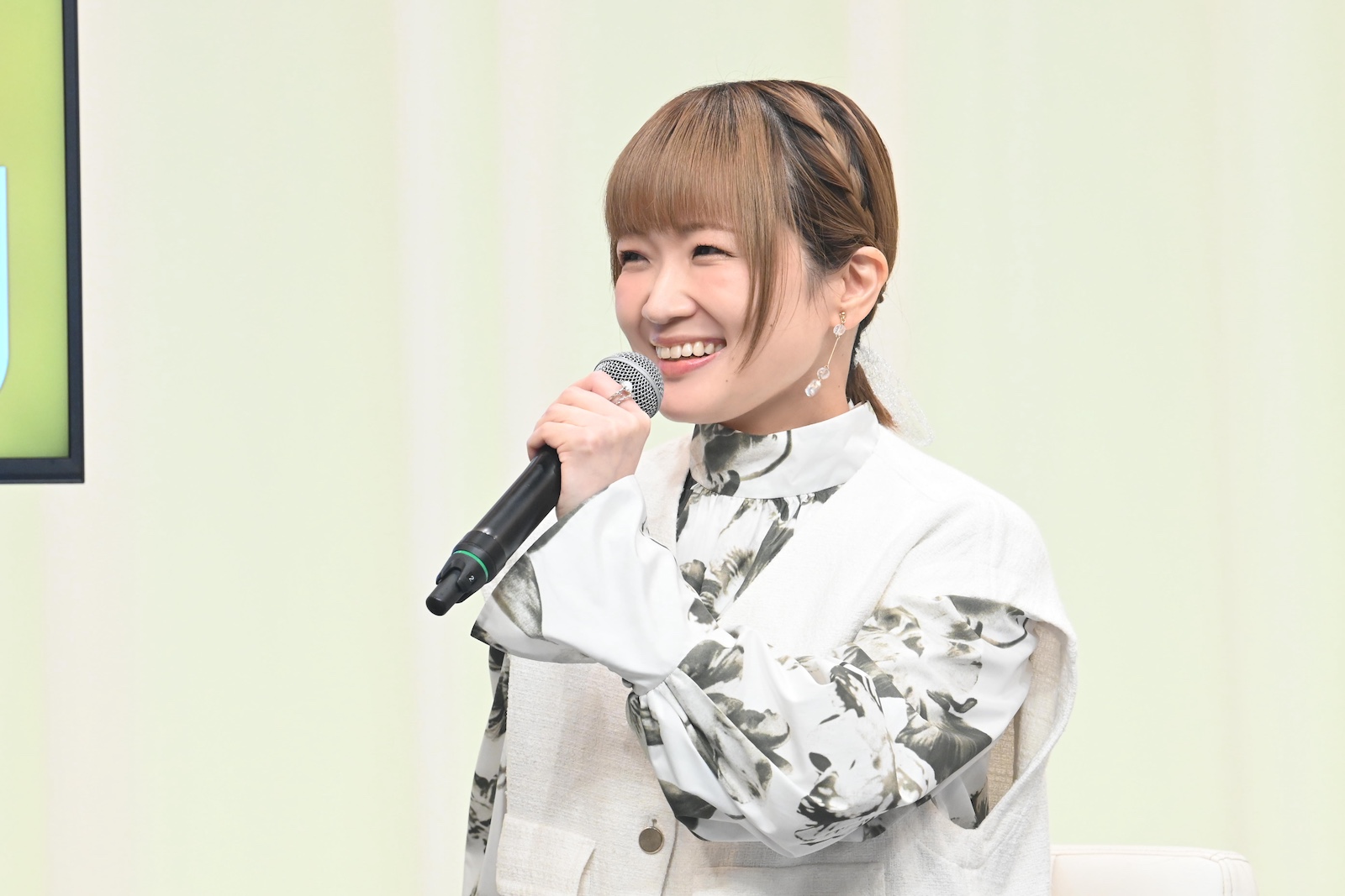 種﨑敦美の写真