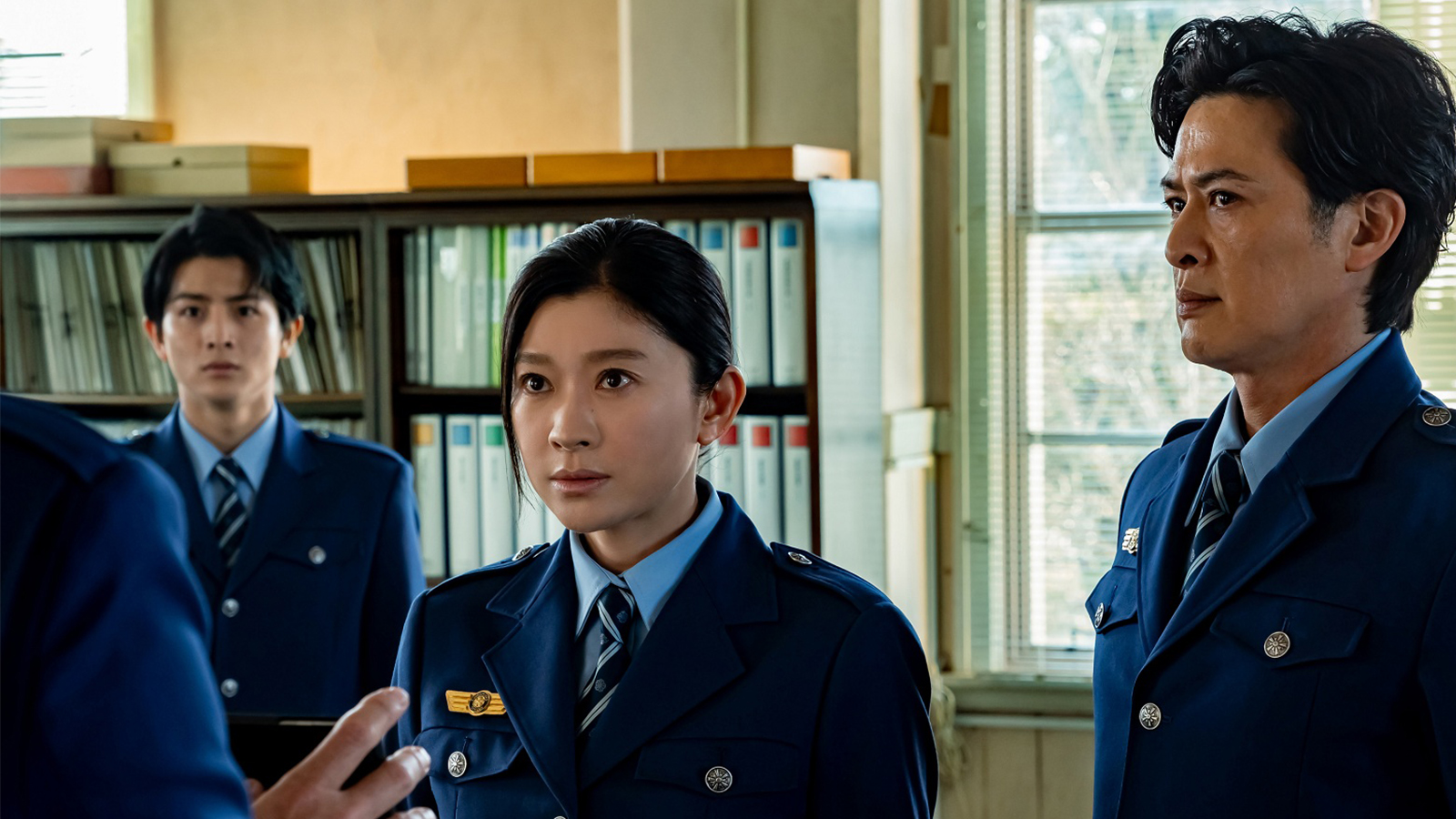 柏木悠、篠原涼子、新納慎也の写真