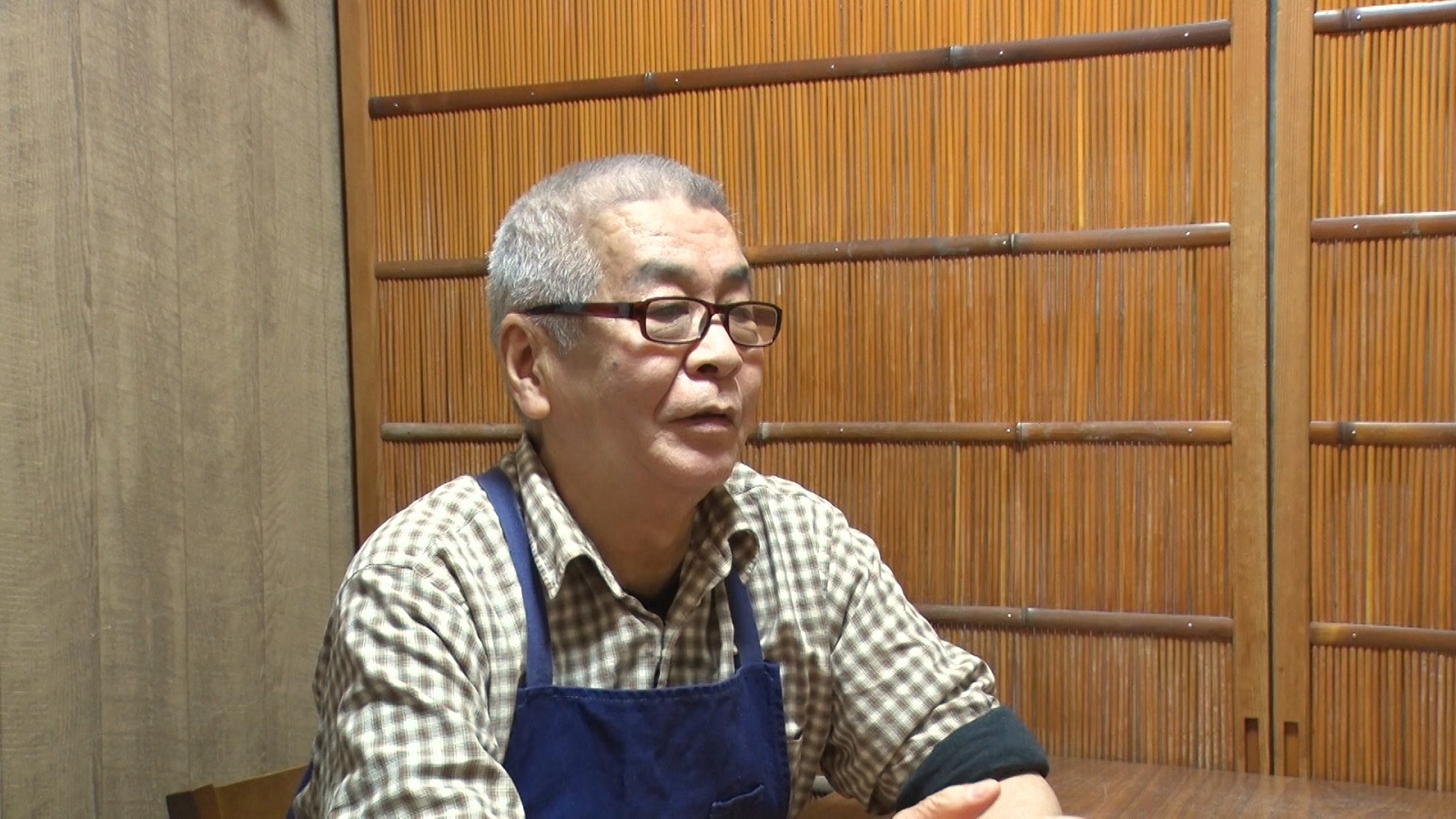 自身の歴史を語る石井さん