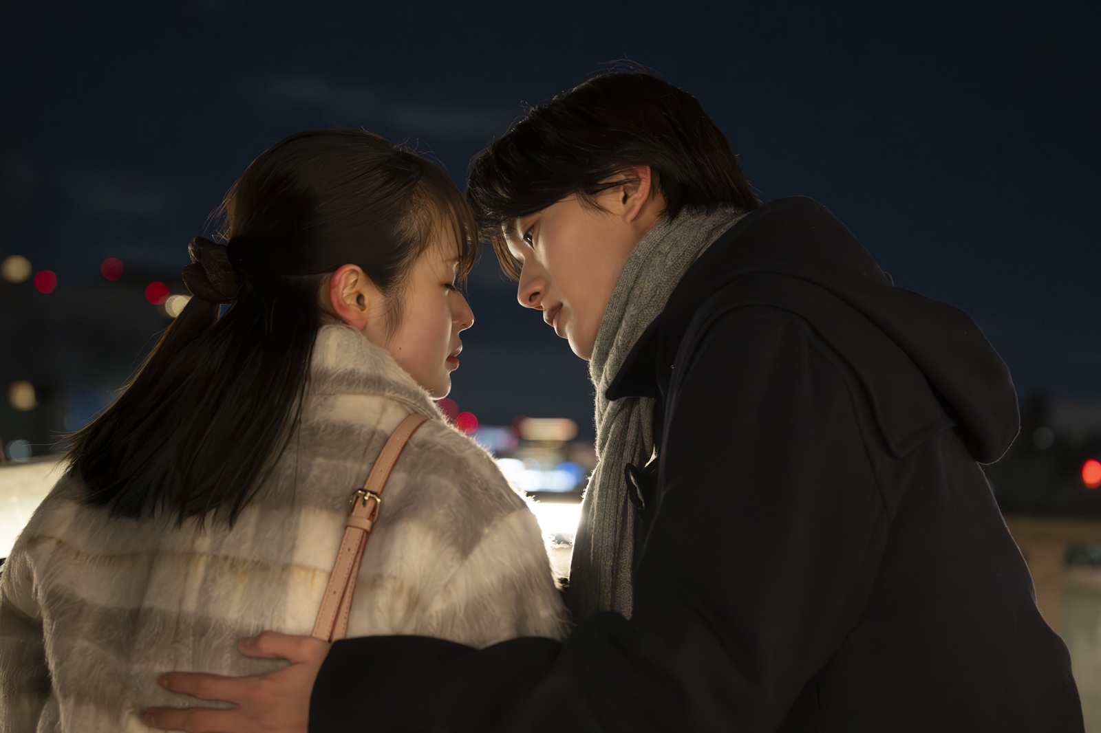 豊嶋花と山中柔太朗（M!LK）の写真