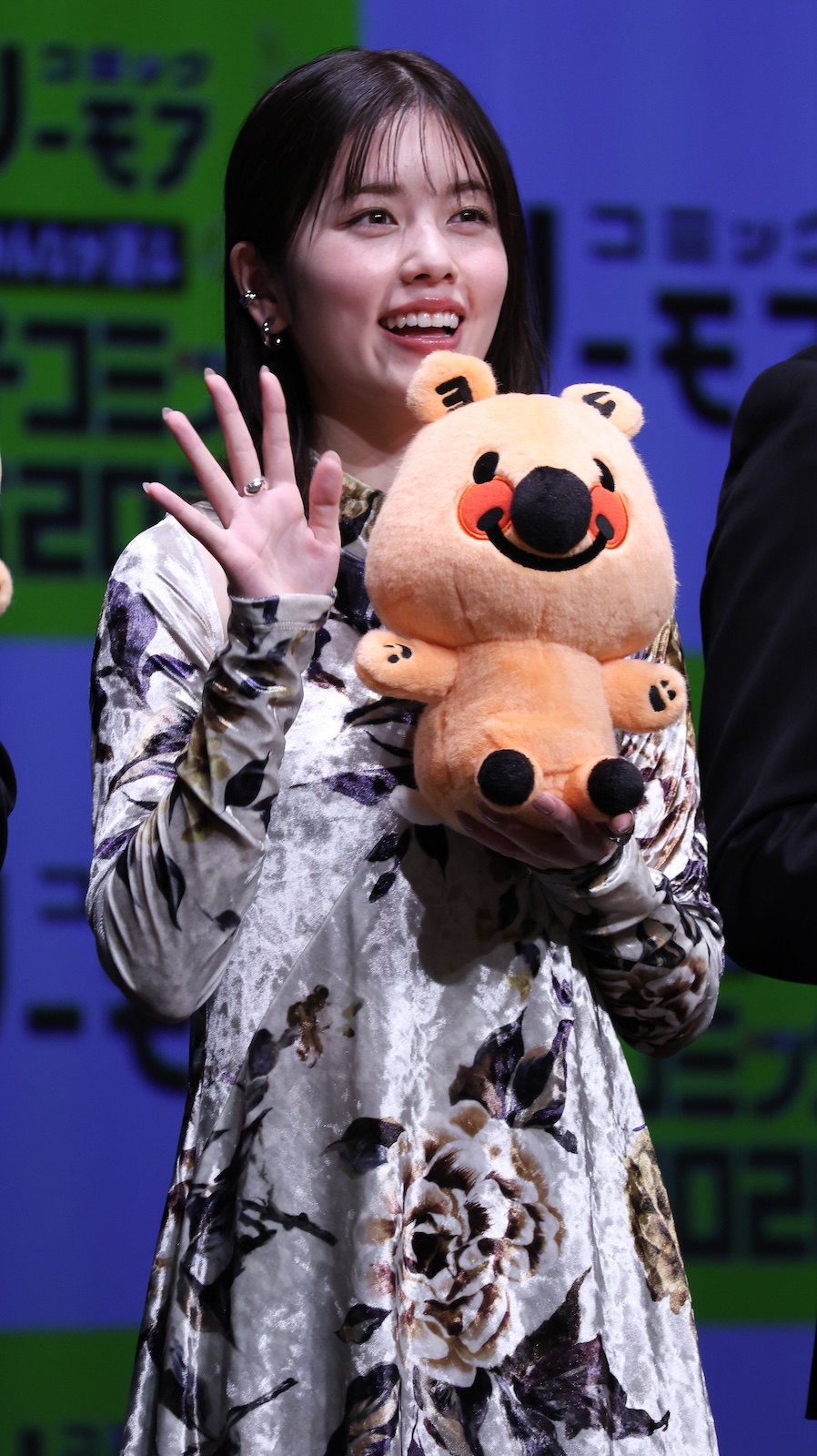 『みんなが選ぶ 電子コミック大賞 2026』授賞式に登壇した小芝風花