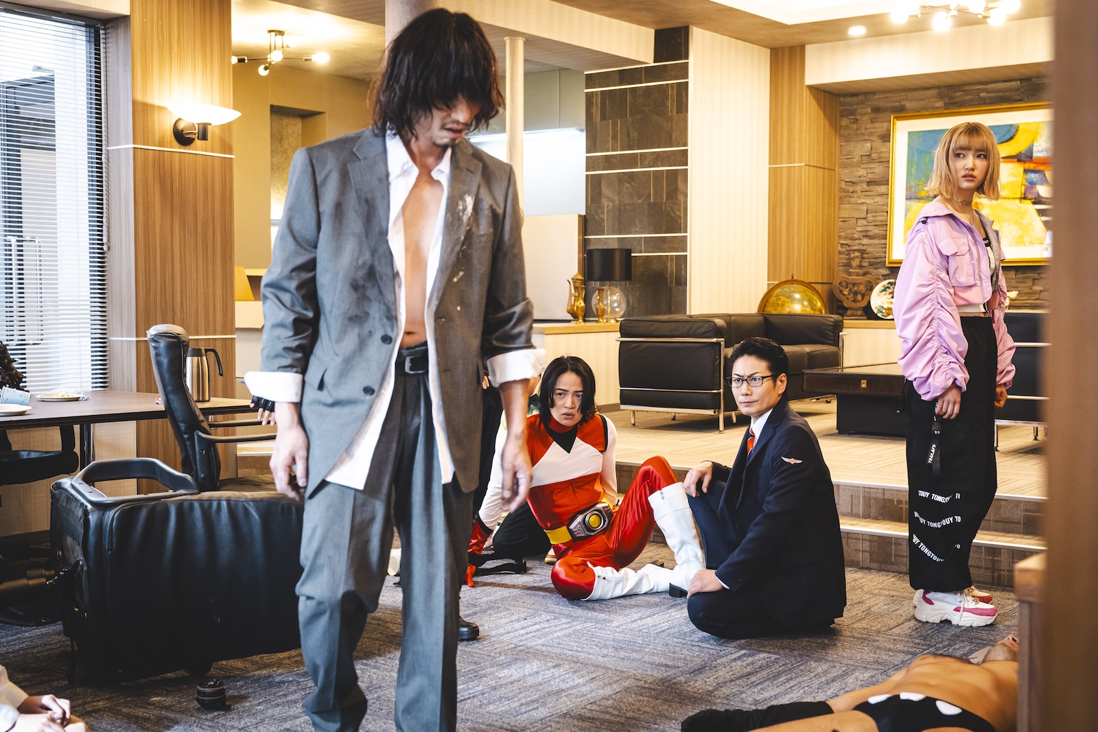 ドラマ『こちら予備自衛英雄補?!』に出演する奥野瑛太、菊池風磨