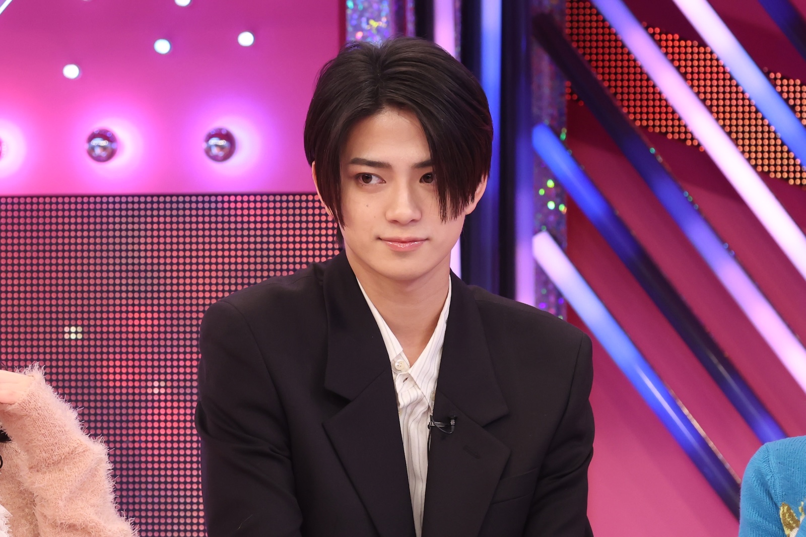 『6世代協力！ロクジェネクイズ』に出演する岩瀬洋志