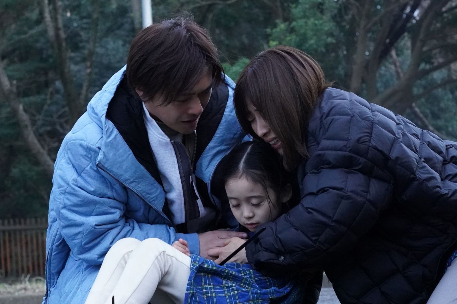 勝地涼と瀧本美織と泉谷星奈の写真