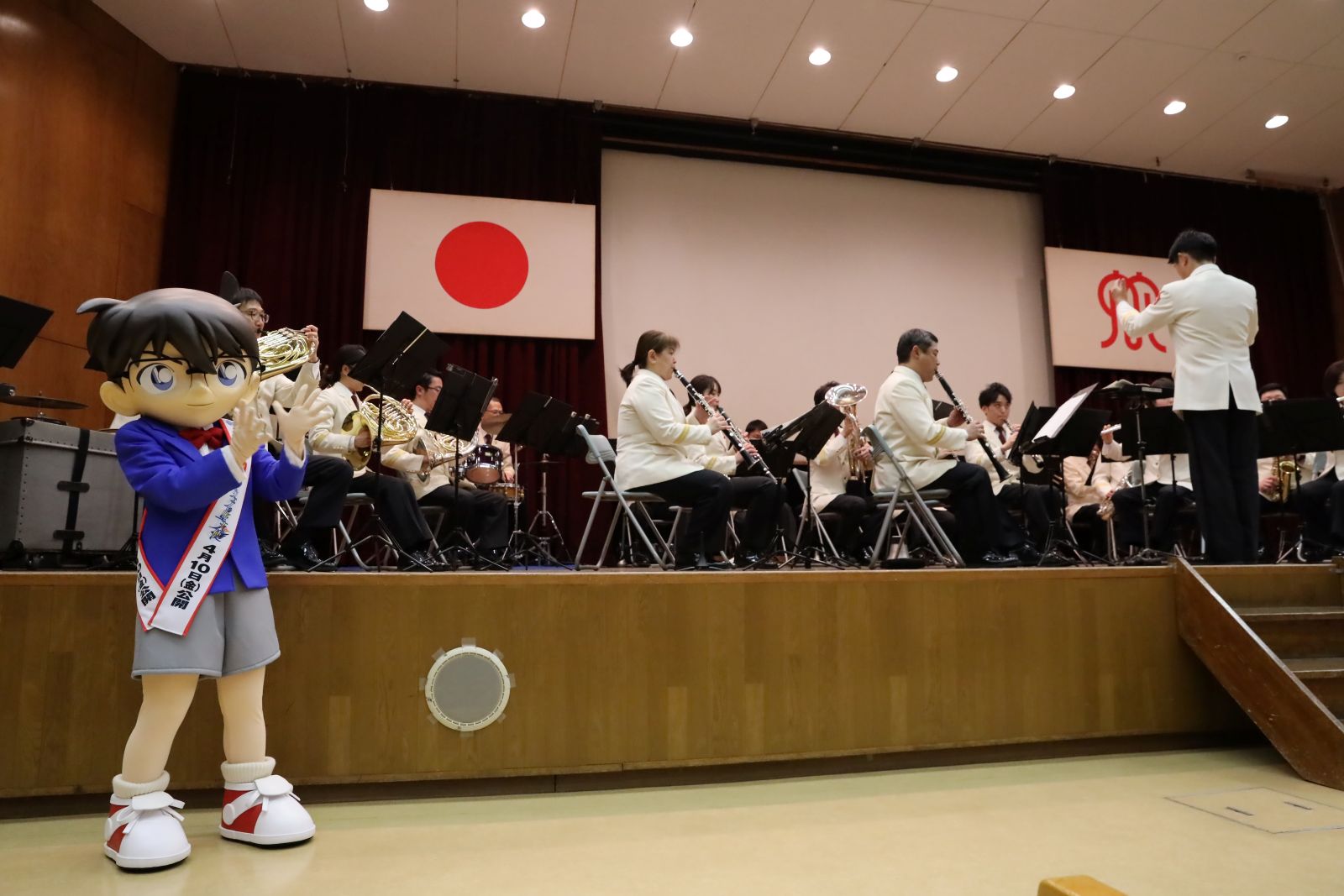 神奈川県警察学校ポリスフェスのコンサート会場での様子