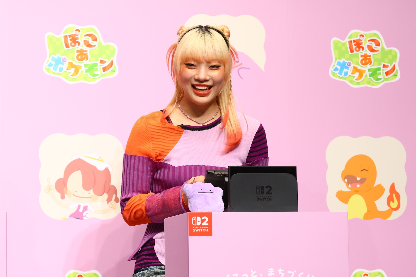 『ぽこ あ ポケモン』発売記念イベントに登壇したMAHINA（HANA）