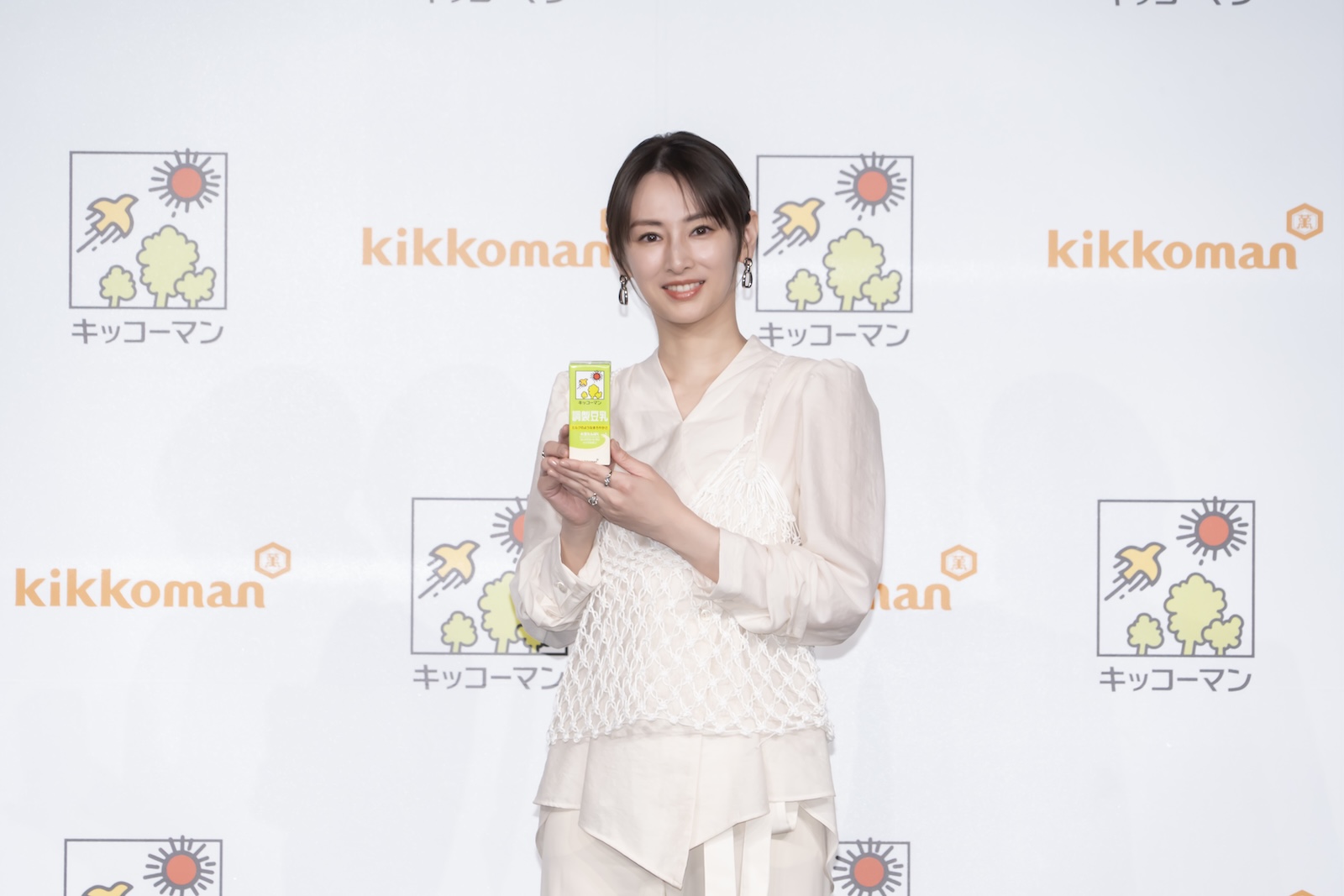 「キッコーマン豆乳 2026年度事業戦略＆新TVCM発表会」に登壇した北川景子
