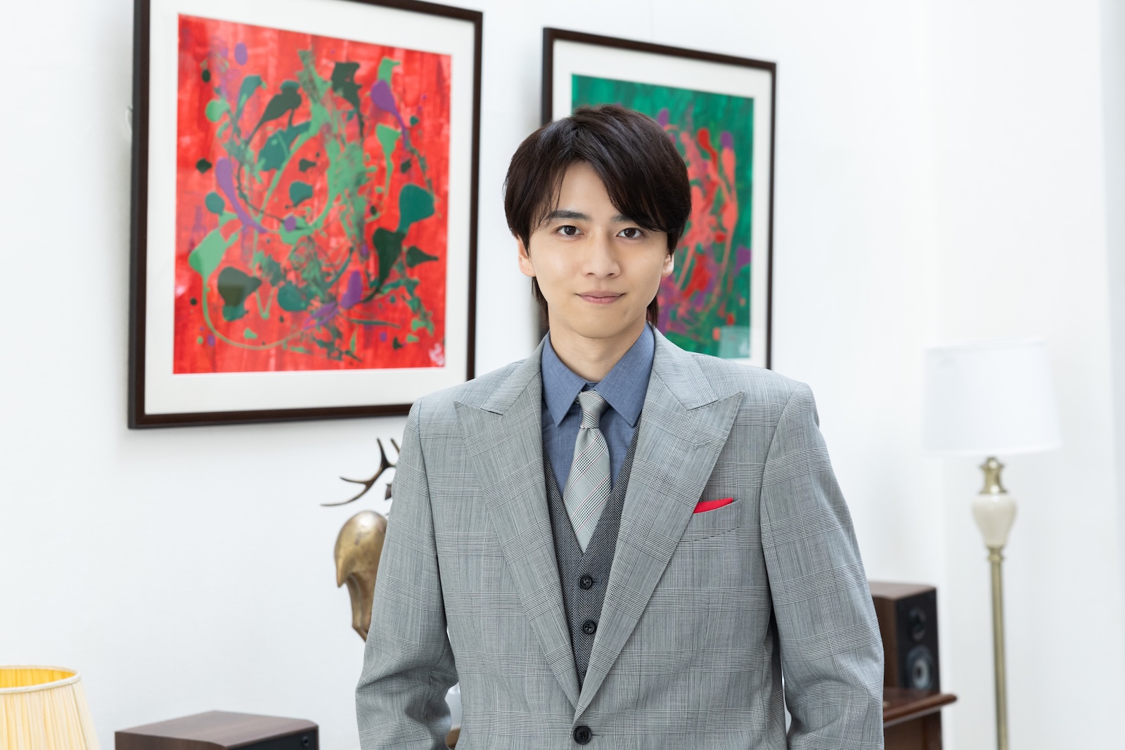 ドラマ『ディープリベンジ-顔を捨てた家政婦-』に出演する飯島寛騎