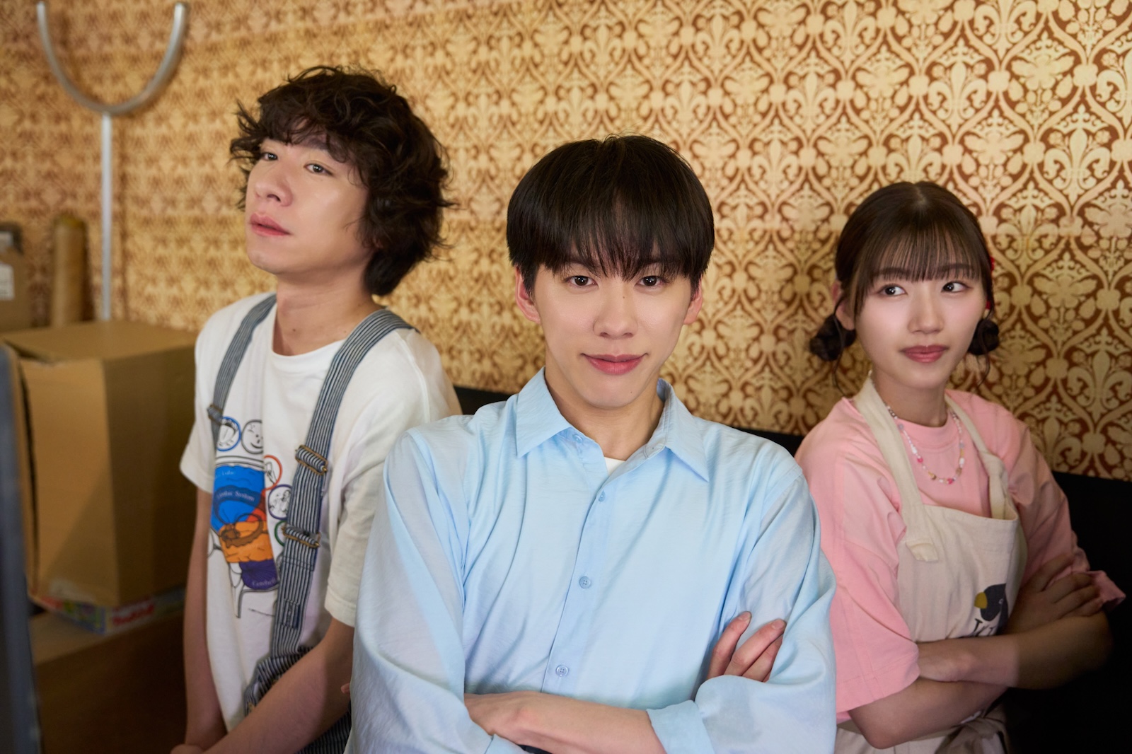 ドラマ『ぴーすおぶせーふ』に出演する基俊介(IMP.)・佐々木美玲・落合モトキ