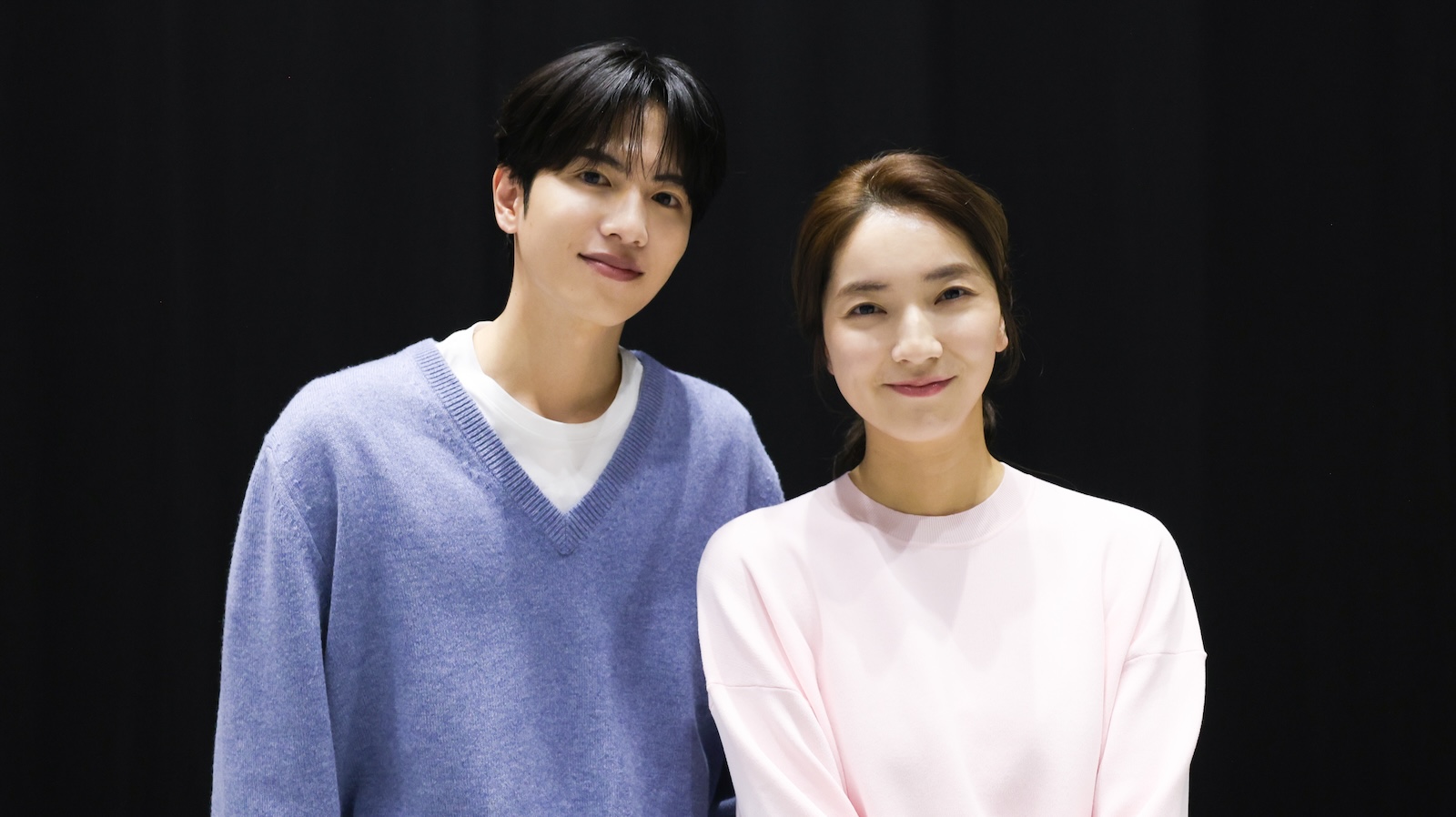 ドラマ『10回切って倒れない木はない』に出演する志尊淳と仁村紗和