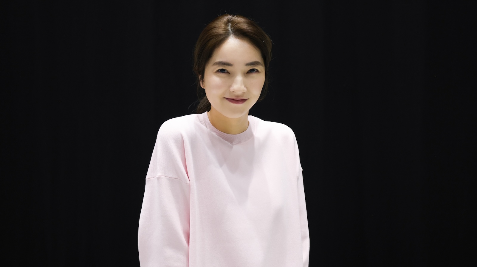 ドラマ『10回切って倒れない木はない』に出演する仁村紗和