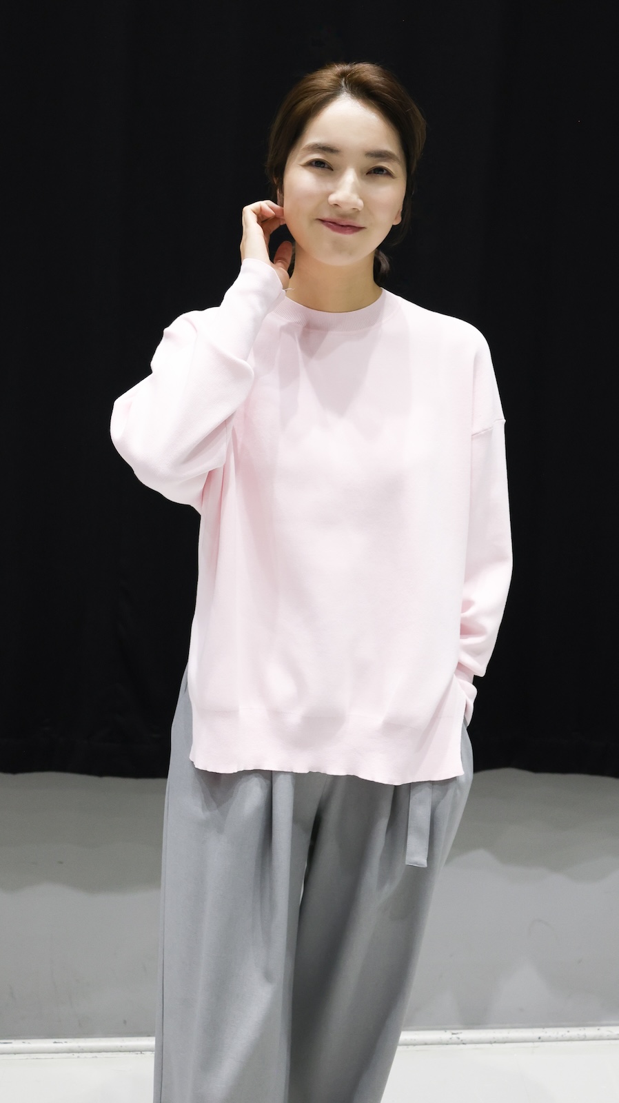 ドラマ『10回切って倒れない木はない』に出演する仁村紗和